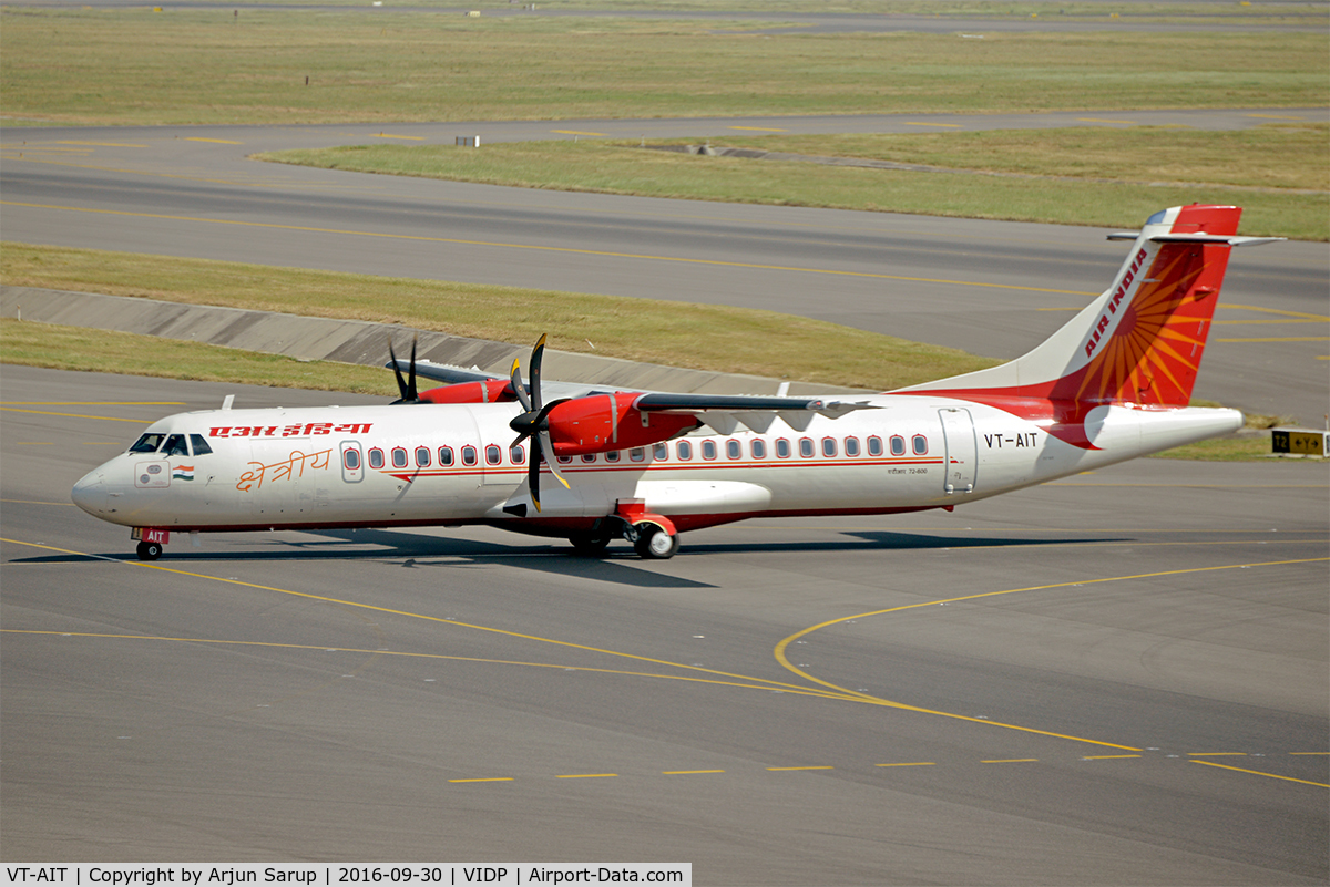 VT-AIT, 2014 ATR 72-600 (72-212A) C/N 1226, Taxiing in to IGIA T-3.
