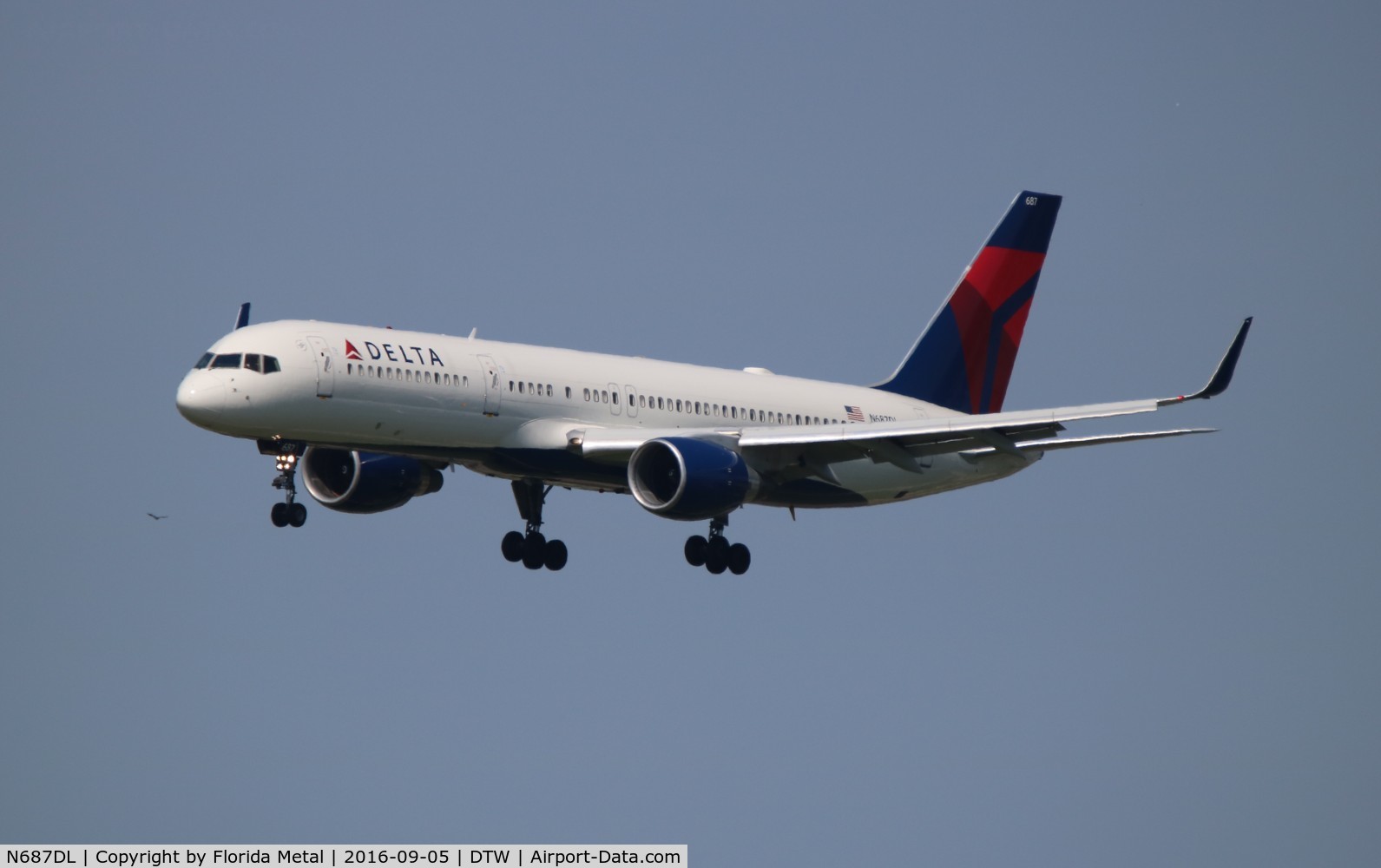 N687DL, 1998 Boeing 757-232 C/N 27586, Delta