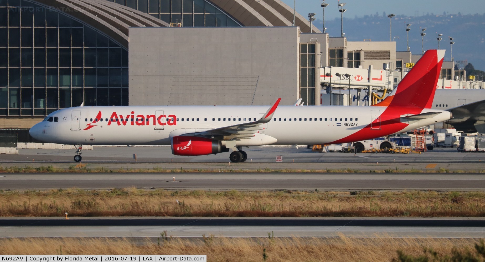 N692AV, 2014 Airbus A321-231 C/N 5936, Avianca