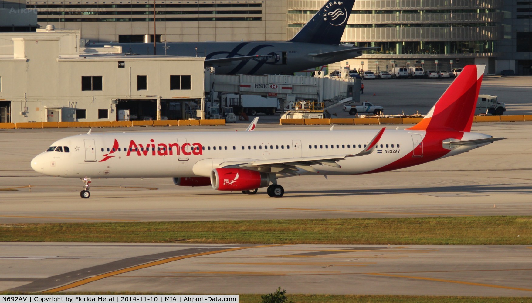 N692AV, 2014 Airbus A321-231 C/N 5936, Avianca