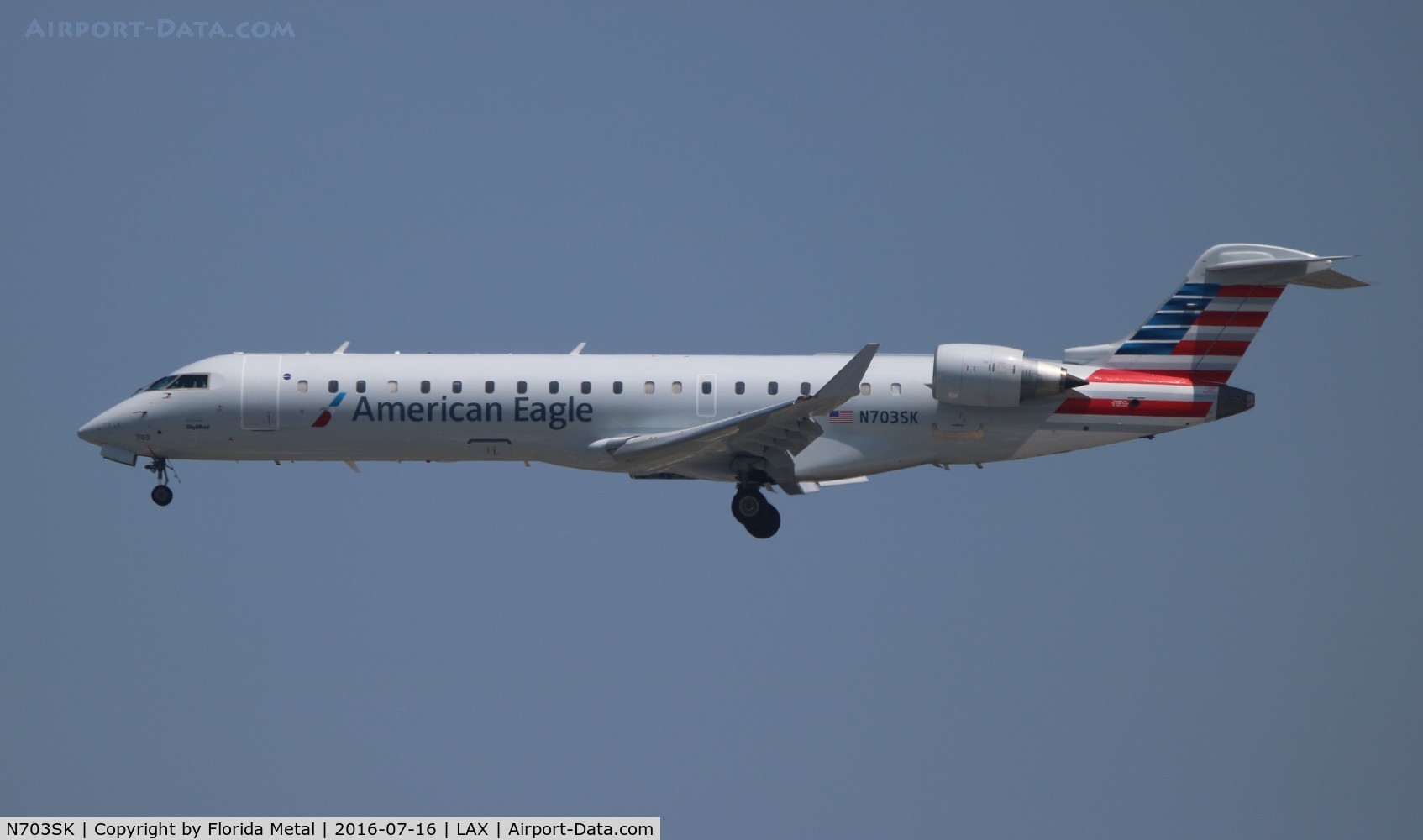 N703SK, 2004 Bombardier CRJ-701ER (CL-600-2C10) Regional Jet C/N 10139, Skywest American Eagle