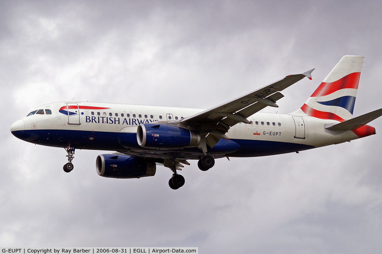 G-EUPT, 2000 Airbus A319-131 C/N 1380, Airbus A319-131 [1380] (British Airways) Heathrow~G 31/08/2006. On finals 27L.