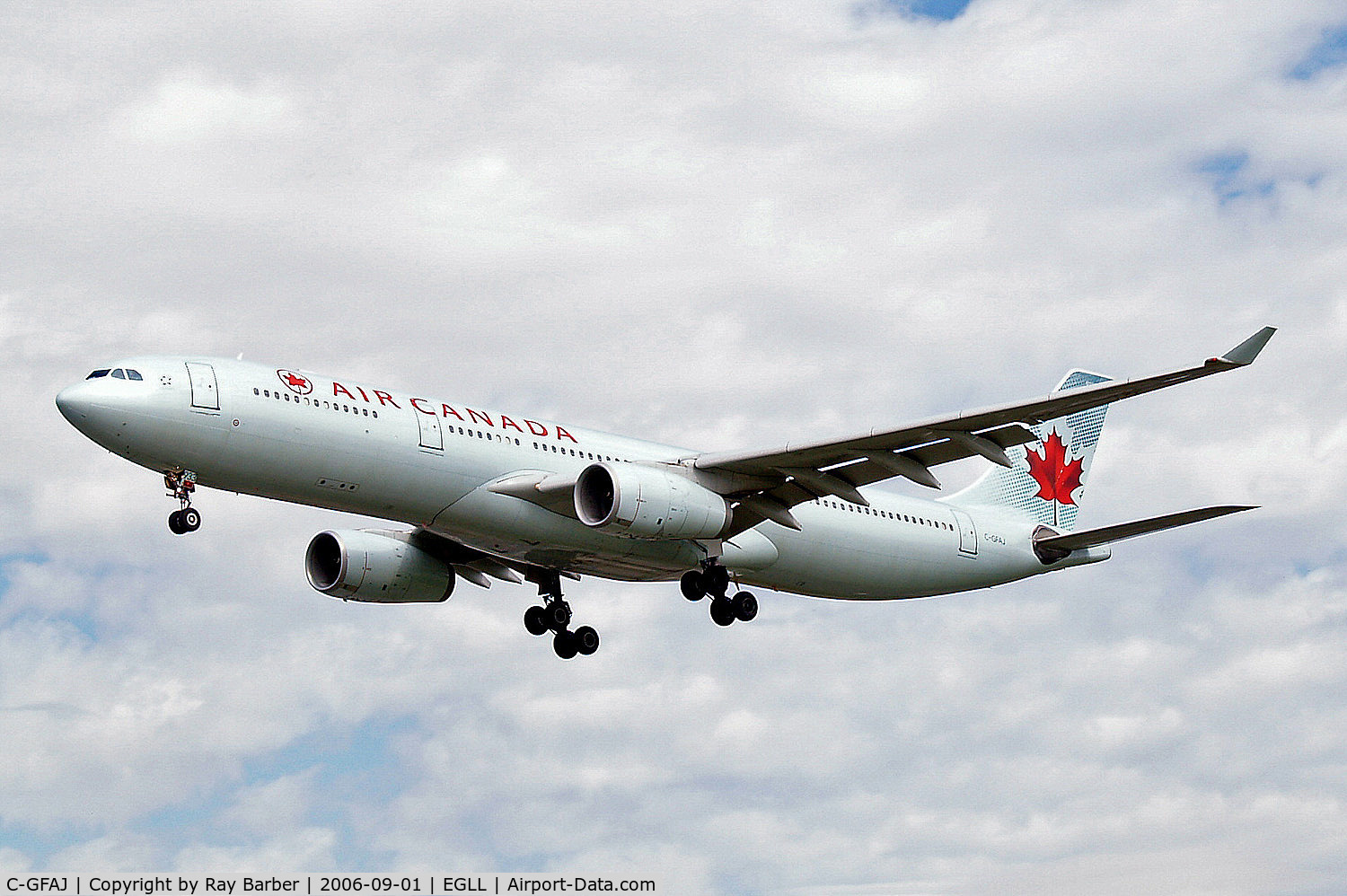 C-GFAJ, 1999 Airbus A330-343X C/N 0284, Airbus A330-343X [284] (Air Canada) Heathrow~G 01/09/2006. On finals 27L.