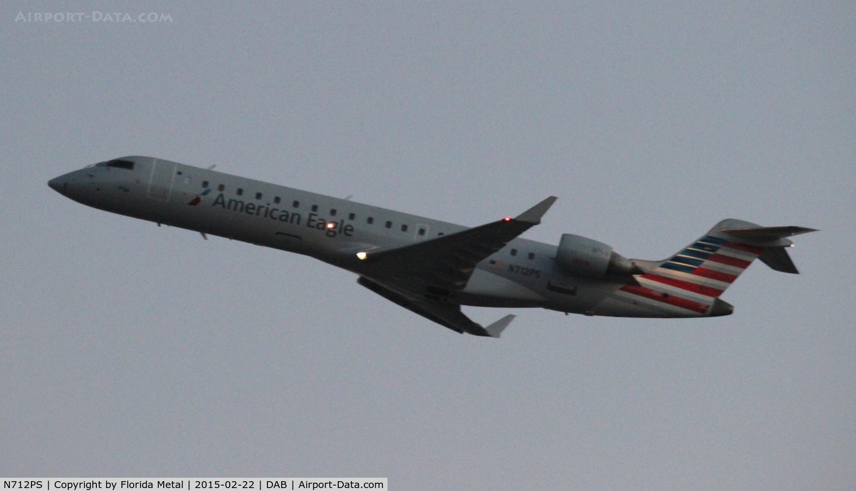 N712PS, 2004 Bombardier CRJ-701 (CL-600-2C10) Regional Jet C/N 10168, American Eagle