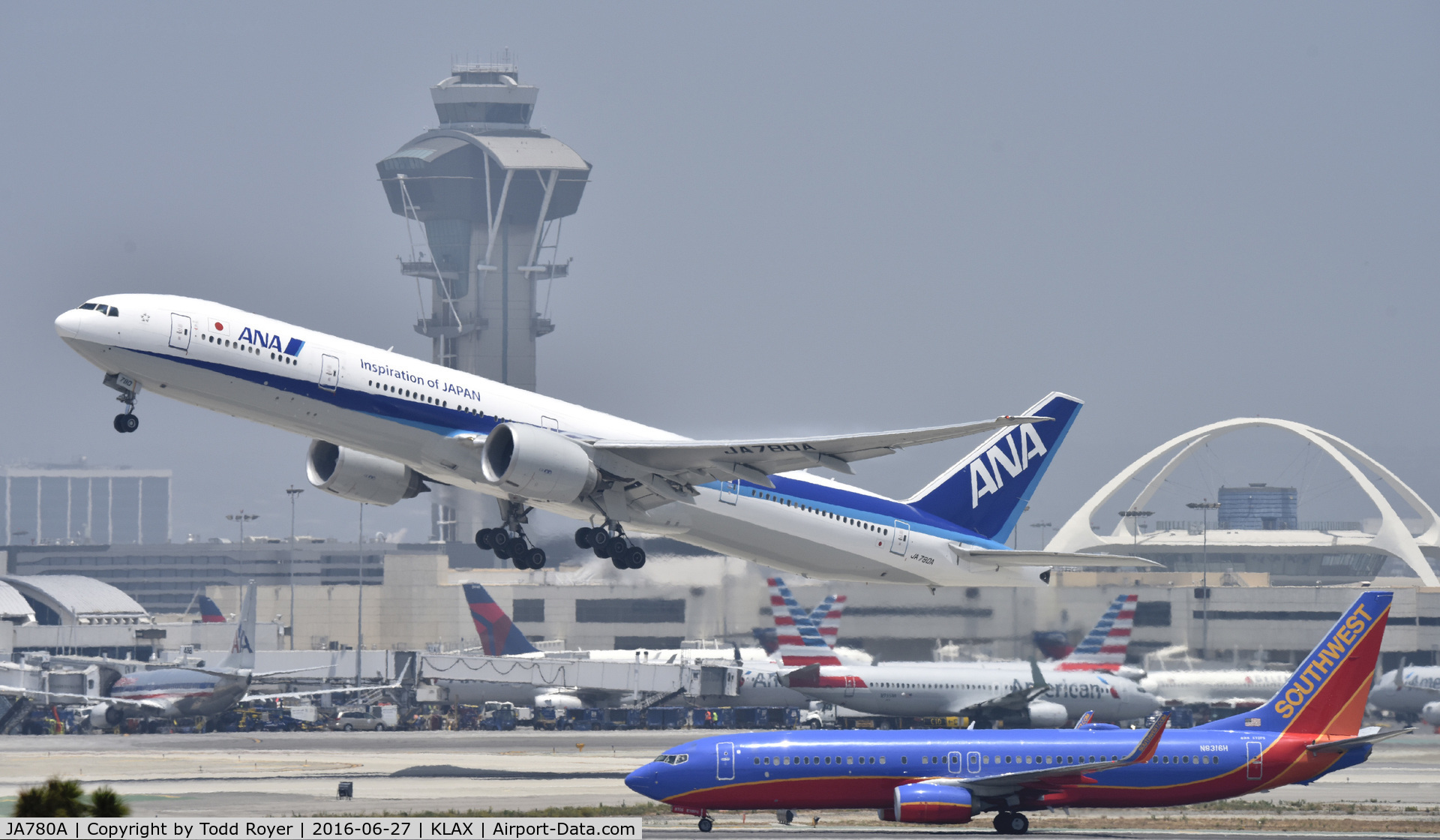 JA780A, 2007 Boeing 777-381/ER C/N 34895, Departing LAX