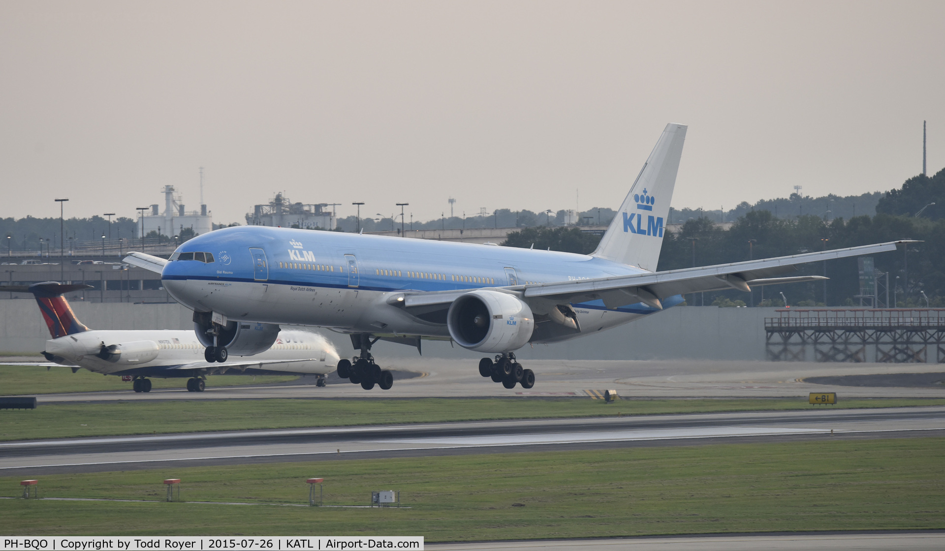 PH-BQO, 2007 Boeing 777-206/ER C/N 35295, Arriving at ATL