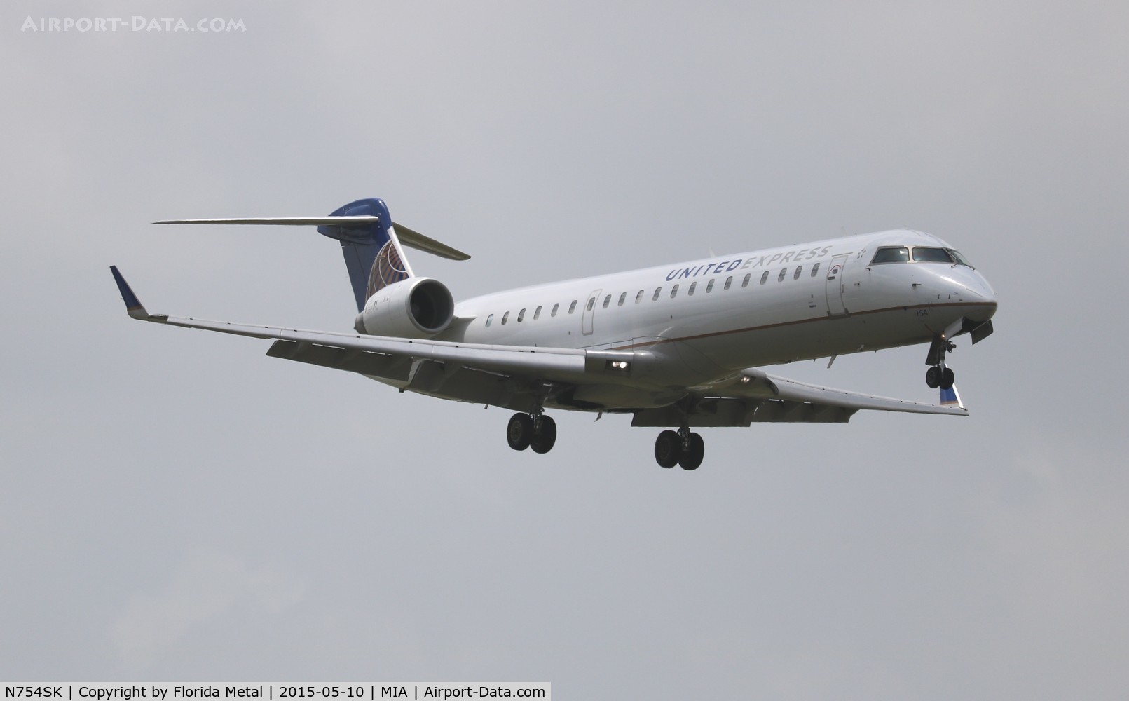 N754SK, 2005 Bombardier CRJ-701 (CL-600-2C10) Regional Jet C/N 10215, United Express