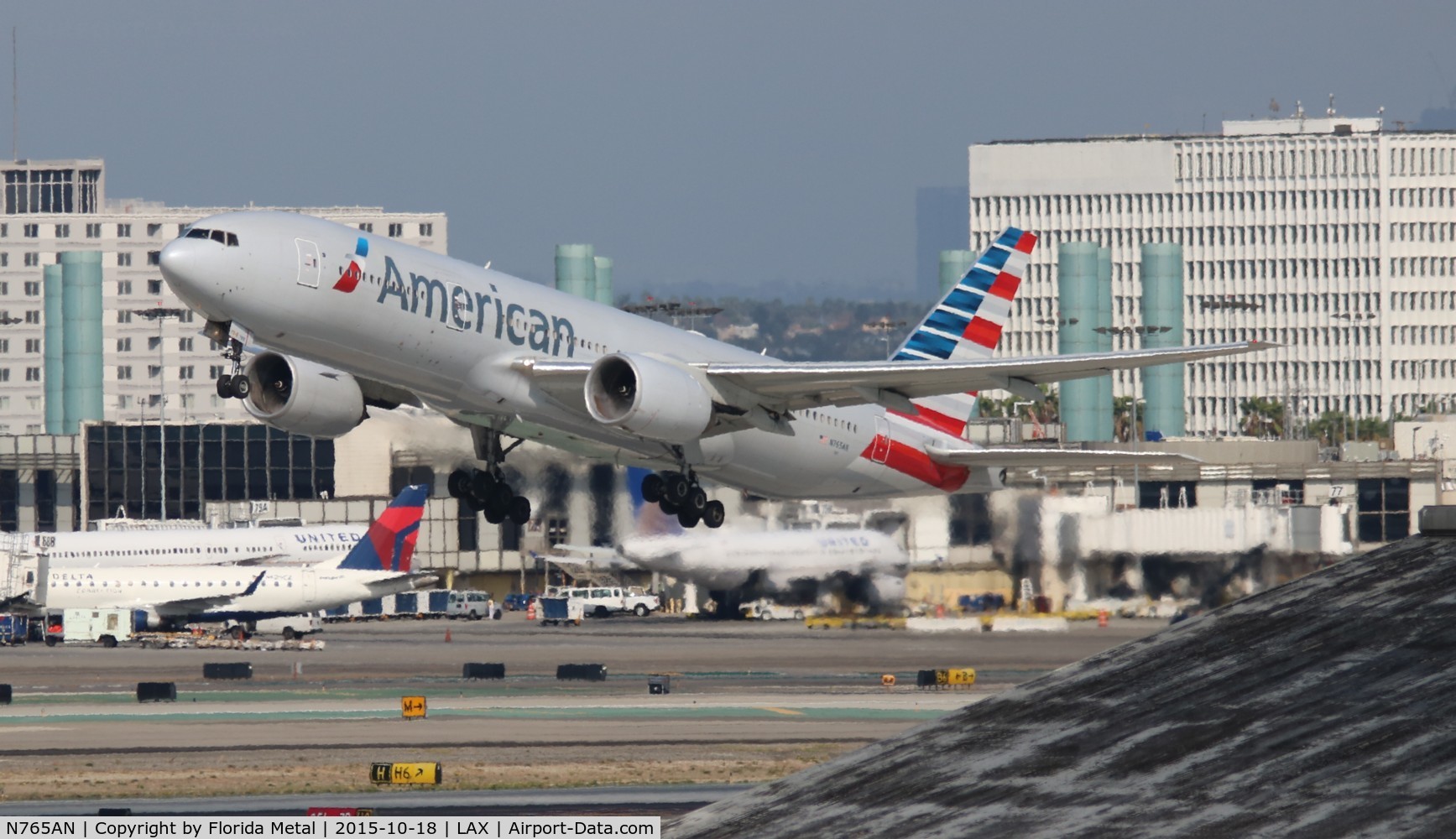 N765AN, 2003 Boeing 777-223 C/N 32879, American