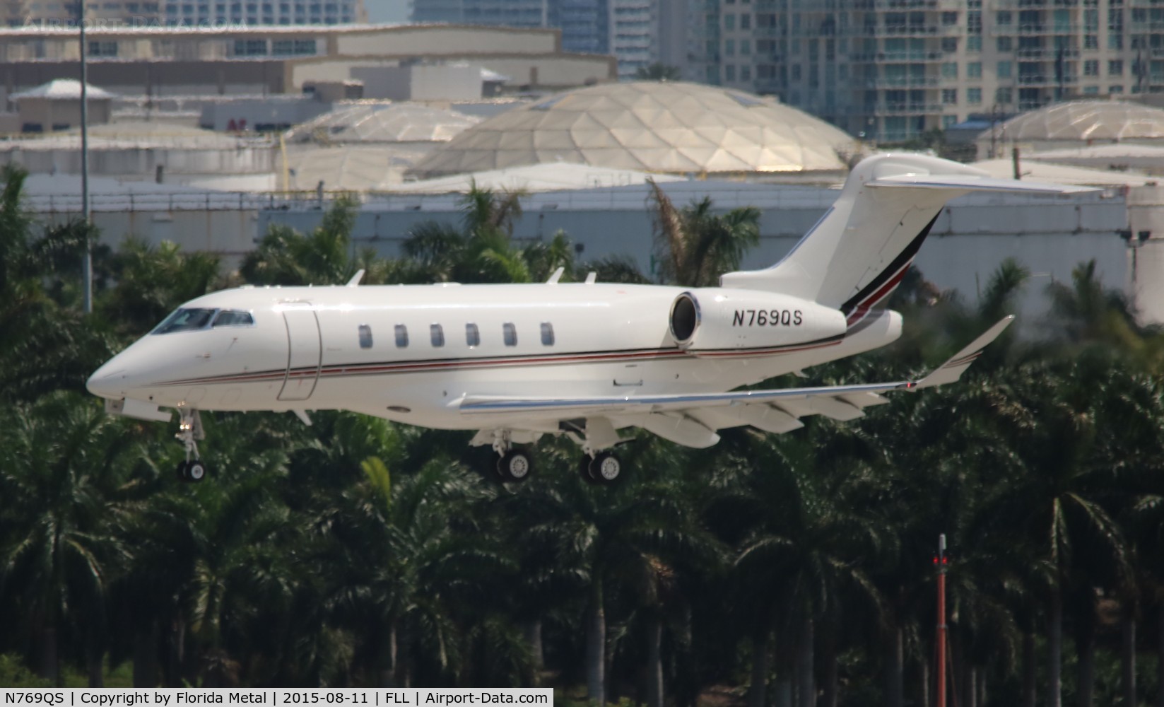 N769QS, 2015 Bombardier Challenger 350 (BD-100-1A10) C/N 20539, Net Jets