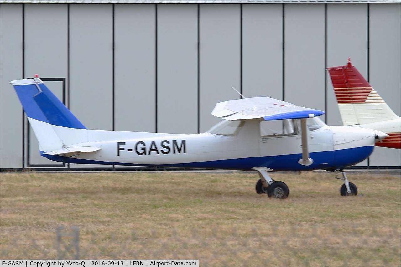 F-GASM, Reims F150M C/N 1401, Reims F150M, Rennes St Jacques flying club Parking (LFRN-RNS)
