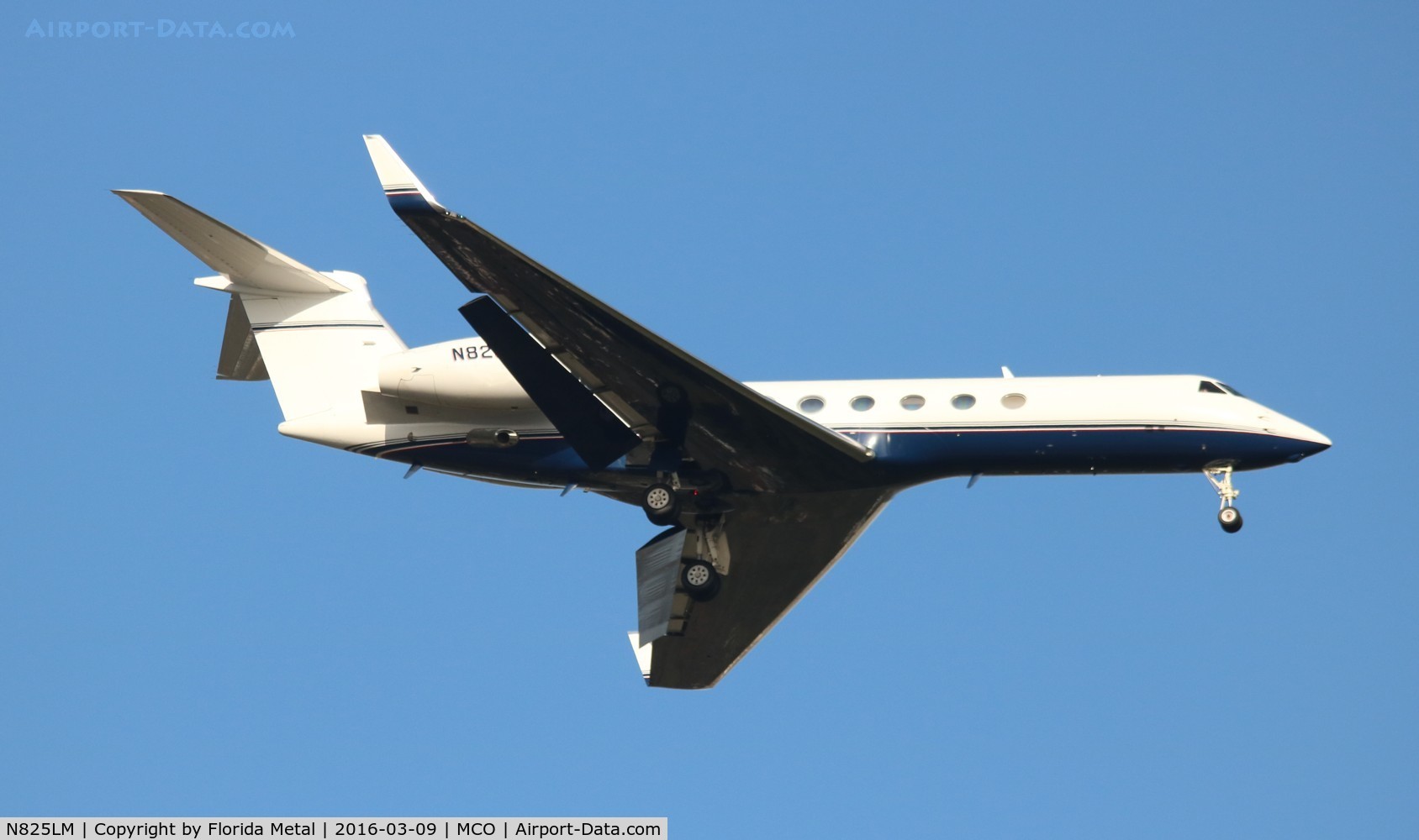 N825LM, 2001 Gulfstream Aerospace G-V C/N 655, Gulfstream V