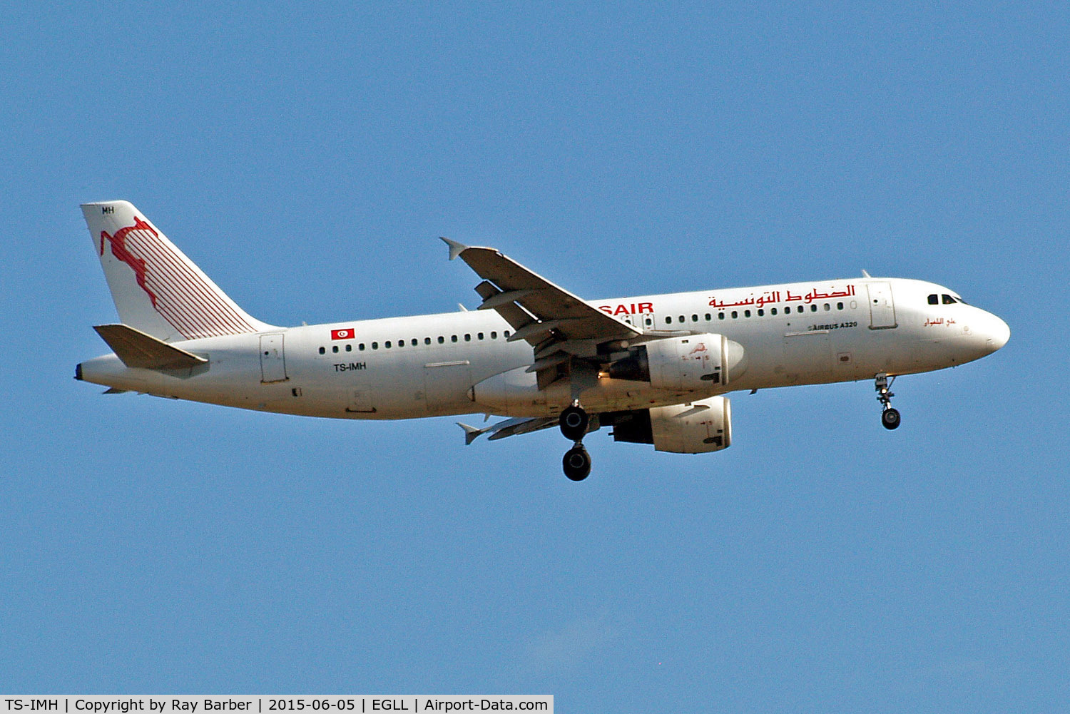 TS-IMH, 1993 Airbus A320-211 C/N 0402, Airbus A320-211 [0402] (Tunisair) Home~G 05/06/2015. On approach 27L.