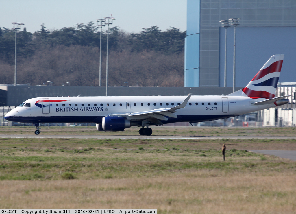 G-LCYT, 2014 Embraer 190SR (ERJ-190-100SR) C/N 19000670, Landing rwy 14R