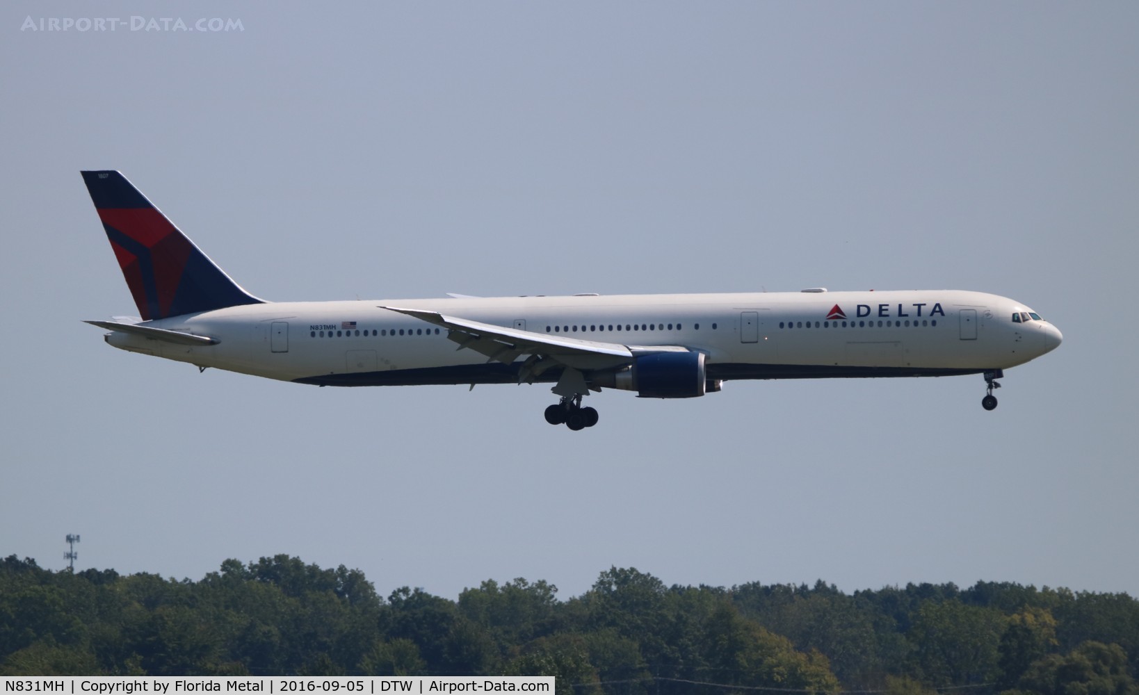 N831MH, 2000 Boeing 767-432/ER C/N 29702, Delta