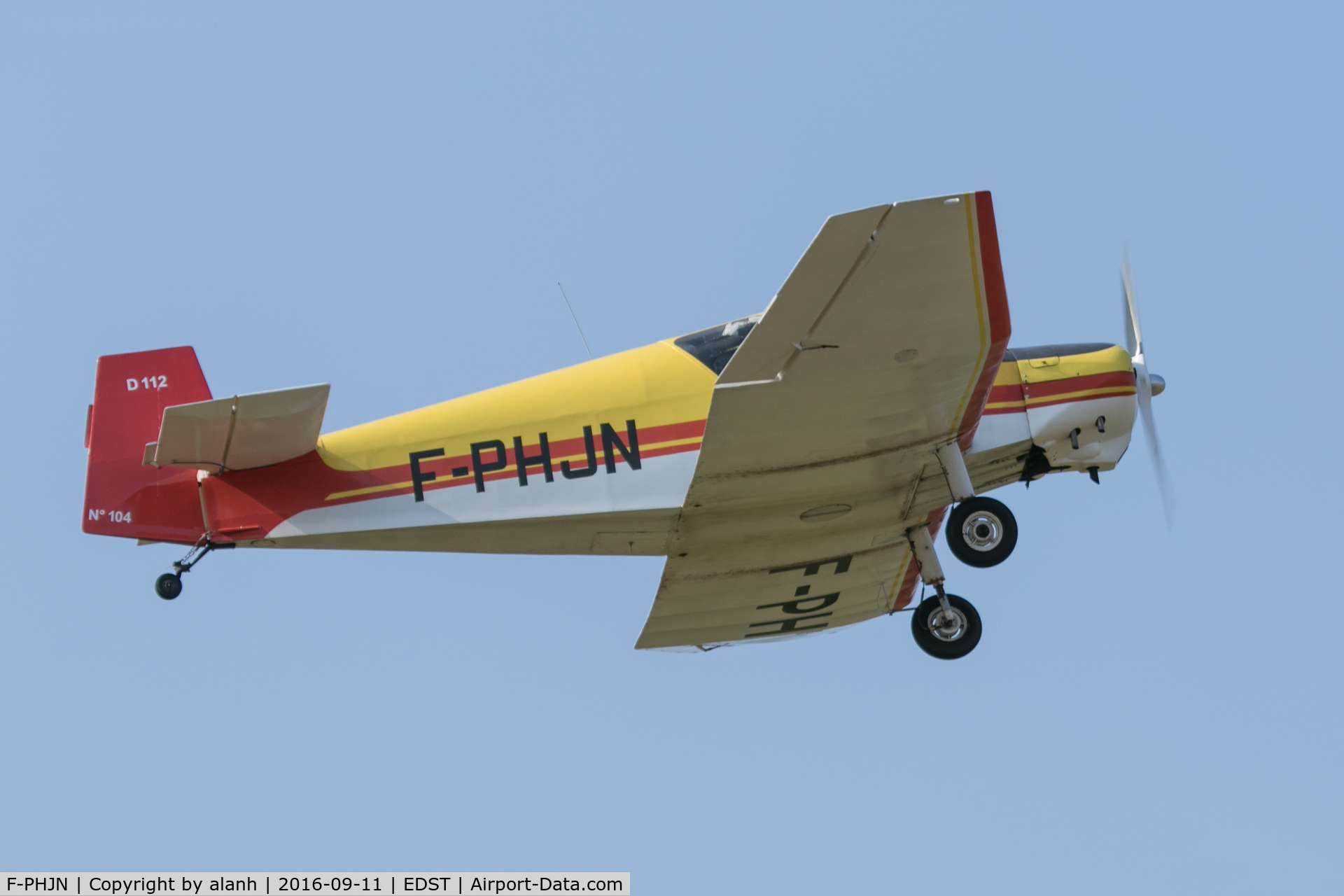 F-PHJN, 1955 Jodel D-112 C/N 104, Departing the 2016 Hahnweide Oldtimer Fliegertreffen