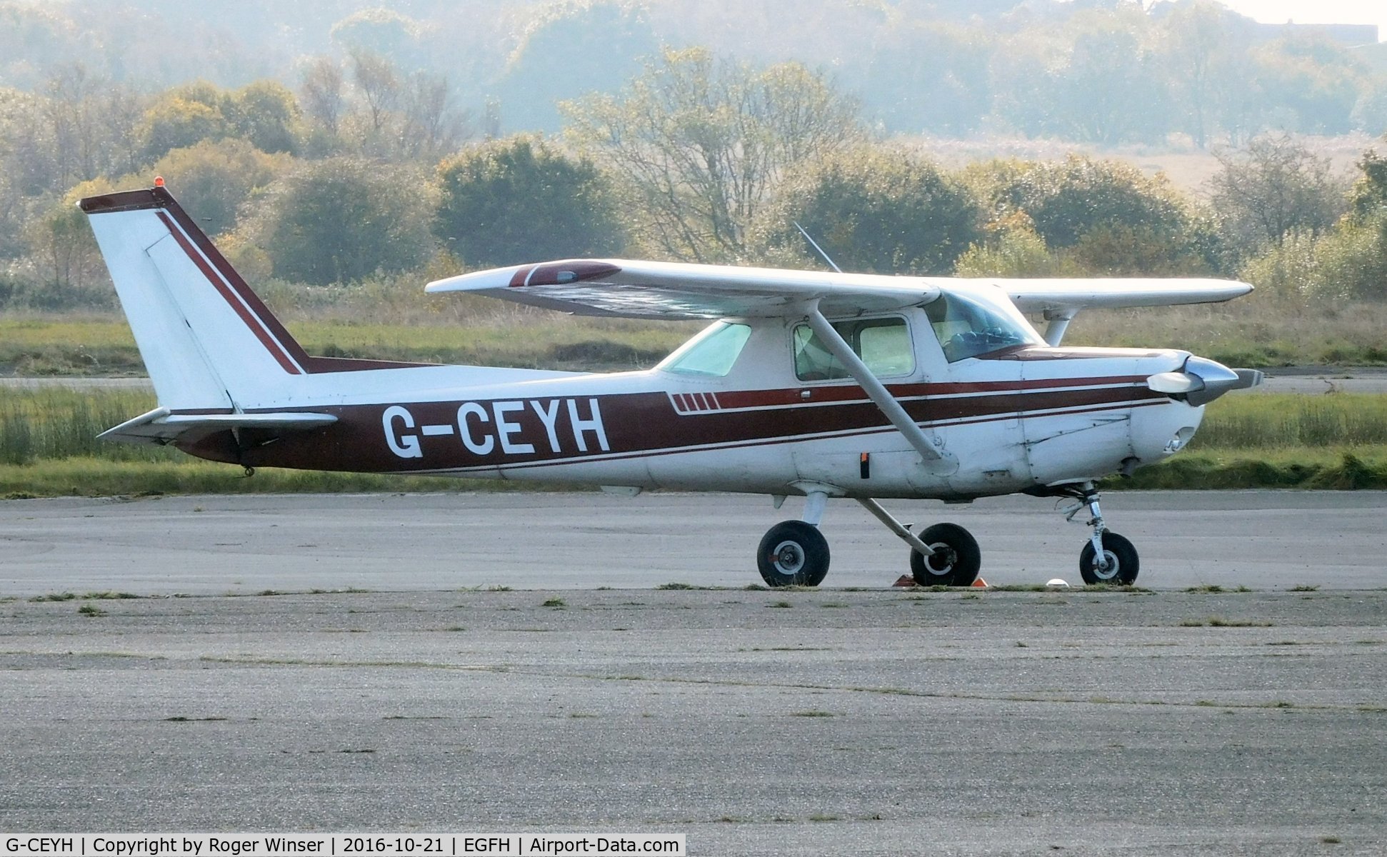 G-CEYH, 1978 Cessna 152 C/N 15282689, Visiting Cessna 152 operated by Cornwall Flying Club.