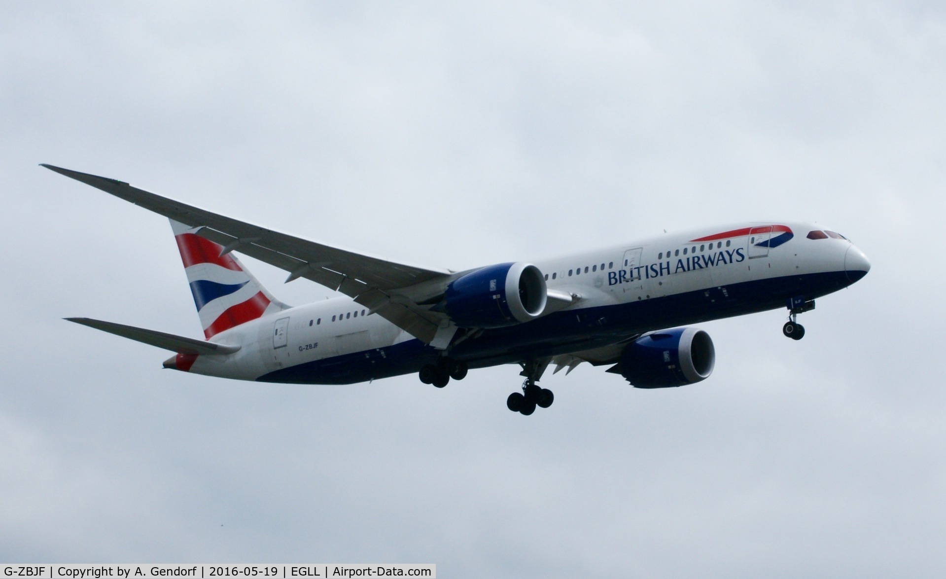 G-ZBJF, 2013 Boeing 787-8 Dreamliner C/N 38613, British Airways, is here on finals at London Heathrow(EGLL)