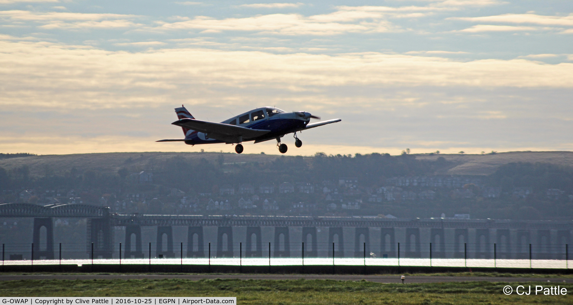 G-OWAP, 1977 Piper PA-28-161 Cherokee Warrior II C/N 28-7816314, Tayside Aviation in action at Dundee EGPN - the Tay Rail Bridge in the background.