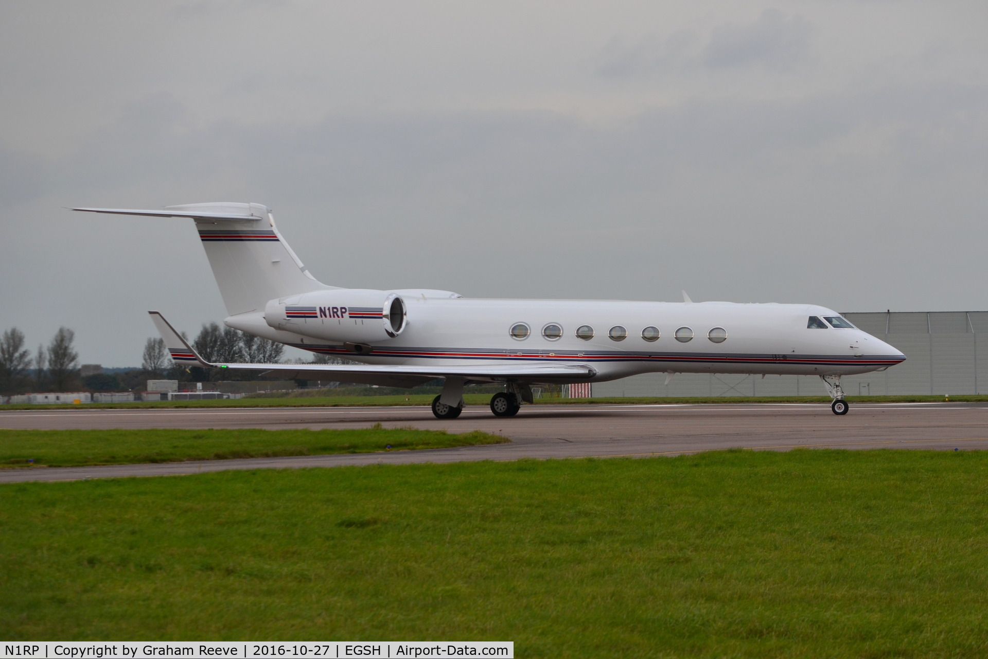 N1RP, 2013 Gulfstream Aerospace V-SP G550 C/N 5458, About to depart from Norwich.