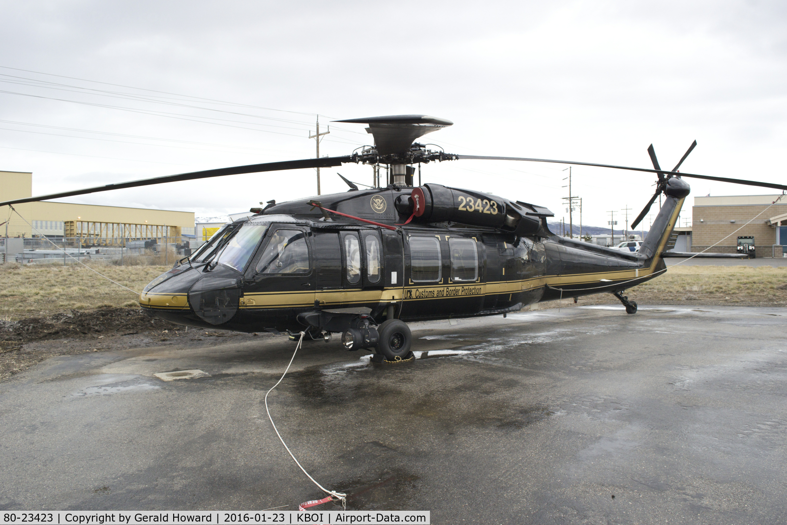 80-23423, Sikorsky UH-60A Black Hawk C/N 70.181, U.S. Customs ramp.