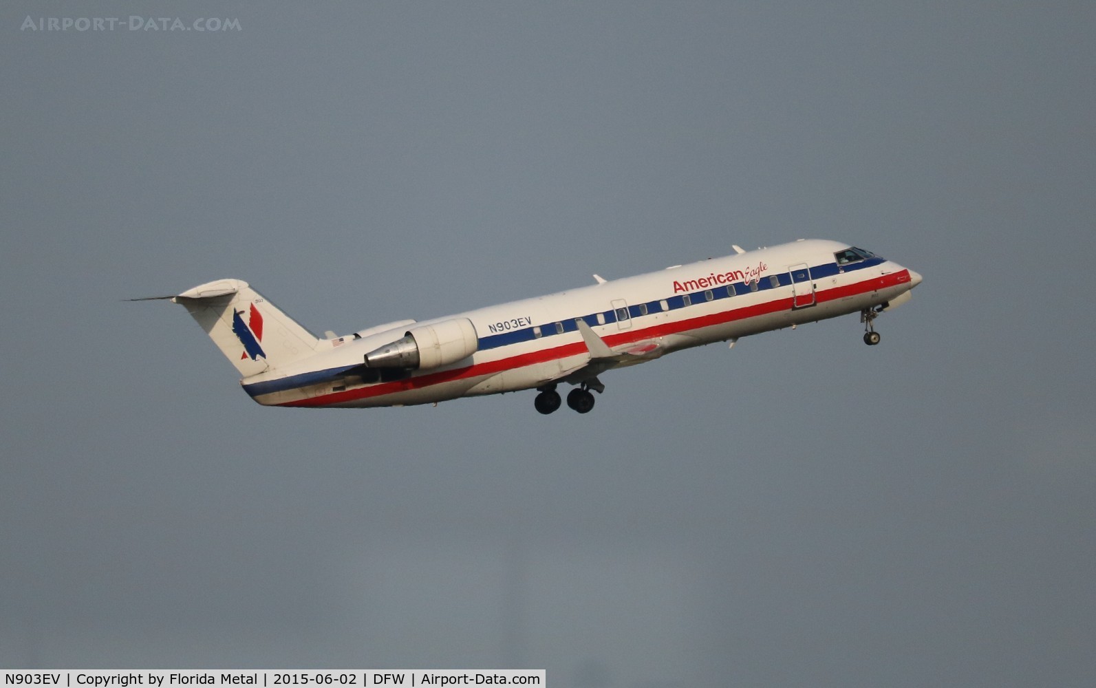 N903EV, 2002 Bombardier CRJ-200ER (CL-600-2B19) C/N 7621, American Eagle