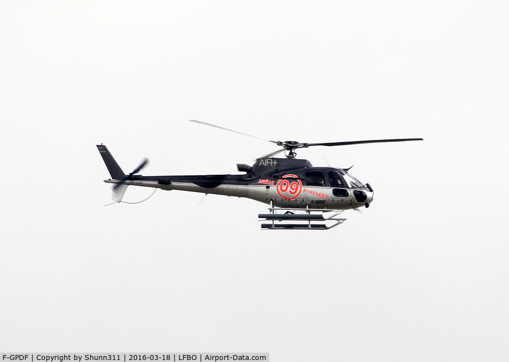 F-GPDF, Eurocopter AS-350B-3 Ecureuil Ecureuil C/N 3290, Passing above the Airport with new markings...