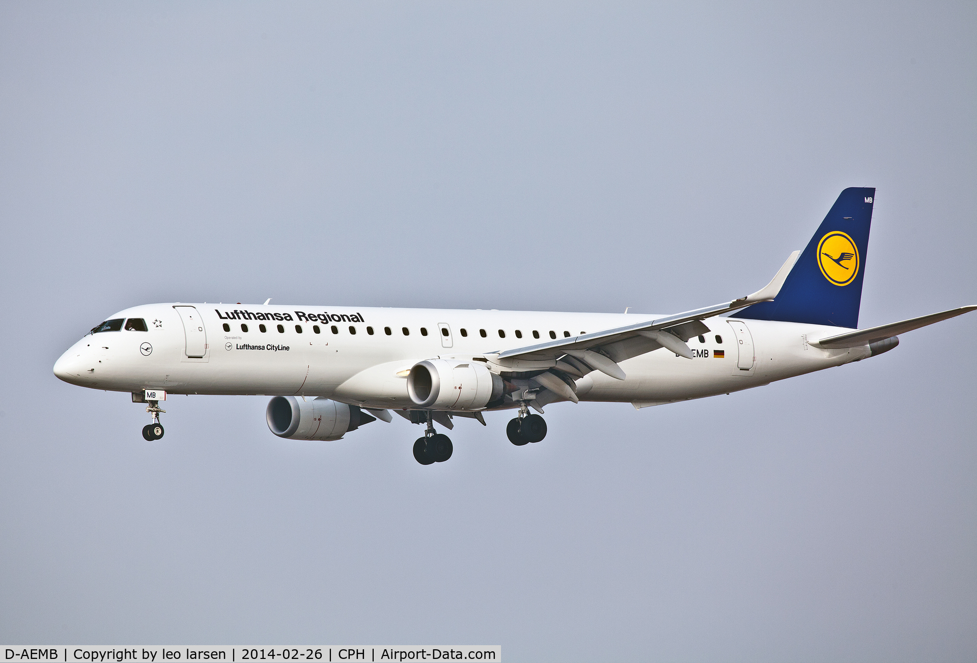 D-AEMB, 2009 Embraer 195LR (ERJ-190-200LR) C/N 19000297, Copenhagen 26.2.14