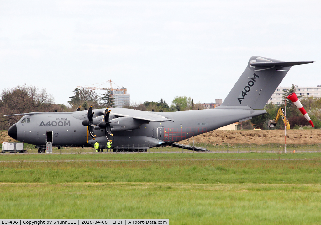EC-406, 2011 Airbus A400M-180 Atlas C/N 006, Parked @ LFBF for exercices with French Army...