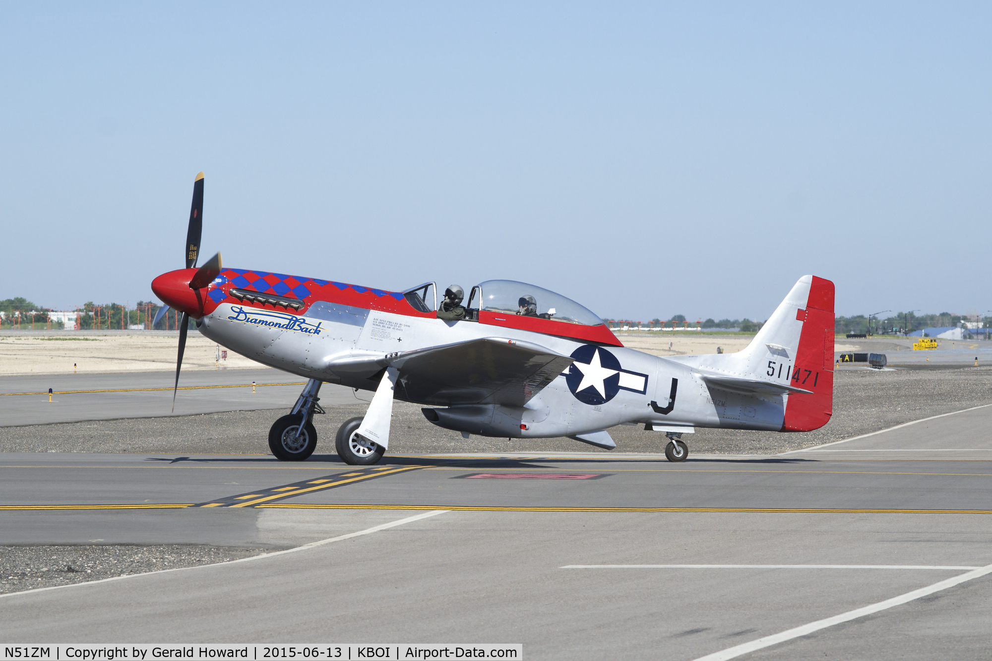N51ZM, 1945 North American P-51D Mustang C/N 45-11471, Turning onto Alpha from taxiway A5.