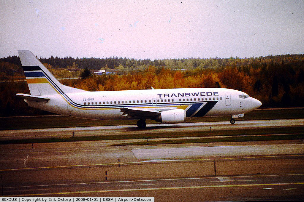 SE-DUS, 1988 Boeing 737-3Y0 C/N 24255, SE-DUS in ARN OCT97