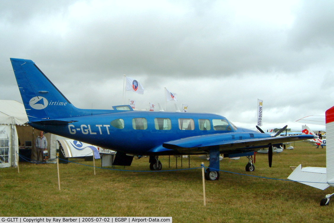 G-GLTT, 1984 Piper PA-31-350 Navajo Chieftain Chieftain C/N 31-8452004, Piper PA-31-350 Navajo Chieftain [31-8542004] (Airtime Aviation Ltd) Kemble~G 02/07/2005