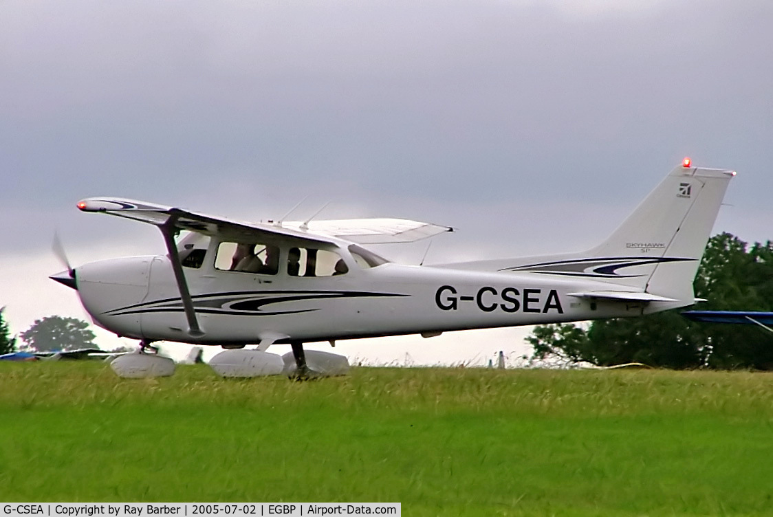 G-CSEA, 2005 Cessna 172S C/N 172S9802, Cessna 172S Skyhawk [172S-9802] Kemble~G 02/07/2005