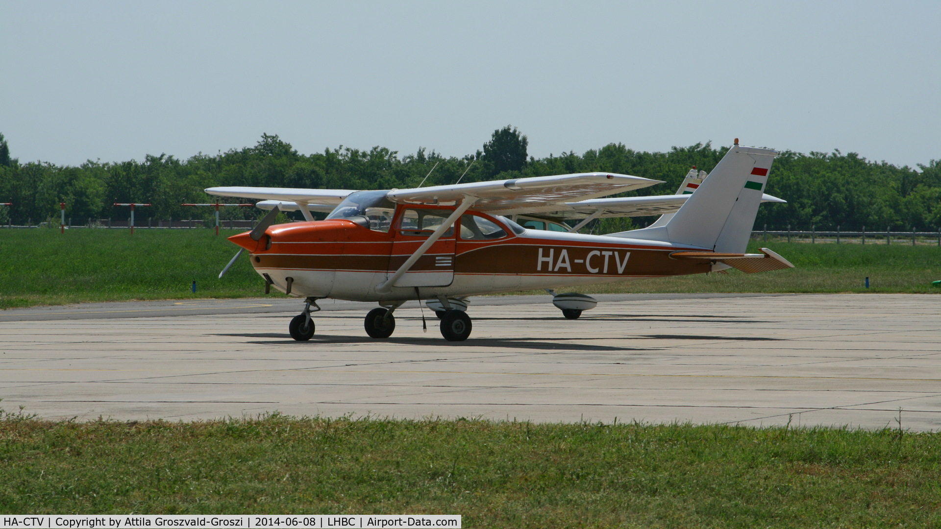HA-CTV, 1967 Cessna 172H C/N 17255930, Békéscsaba Airport, Hungary