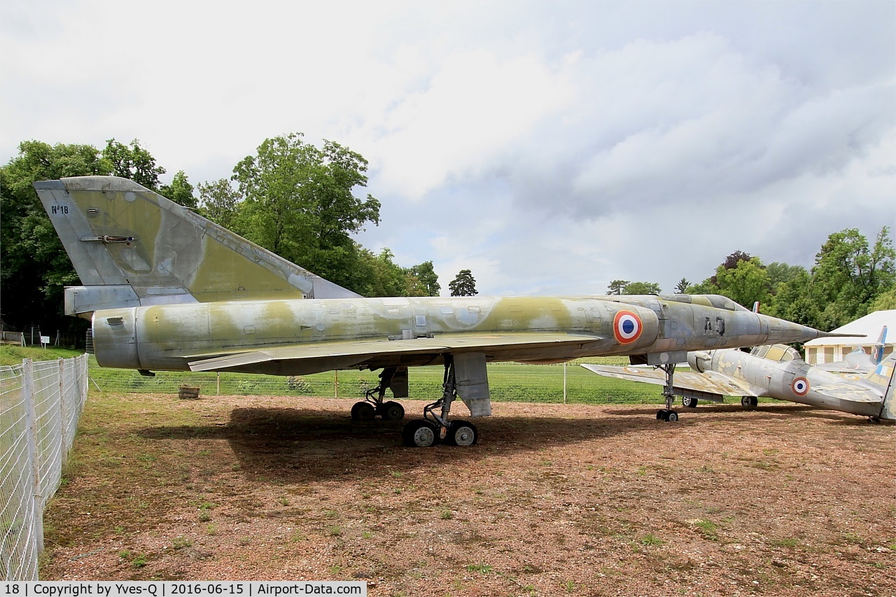 18, Dassault Mirage IVA C/N 18, Dassault Mirage IVA, Preserved at Savigny-Les Beaune Museum