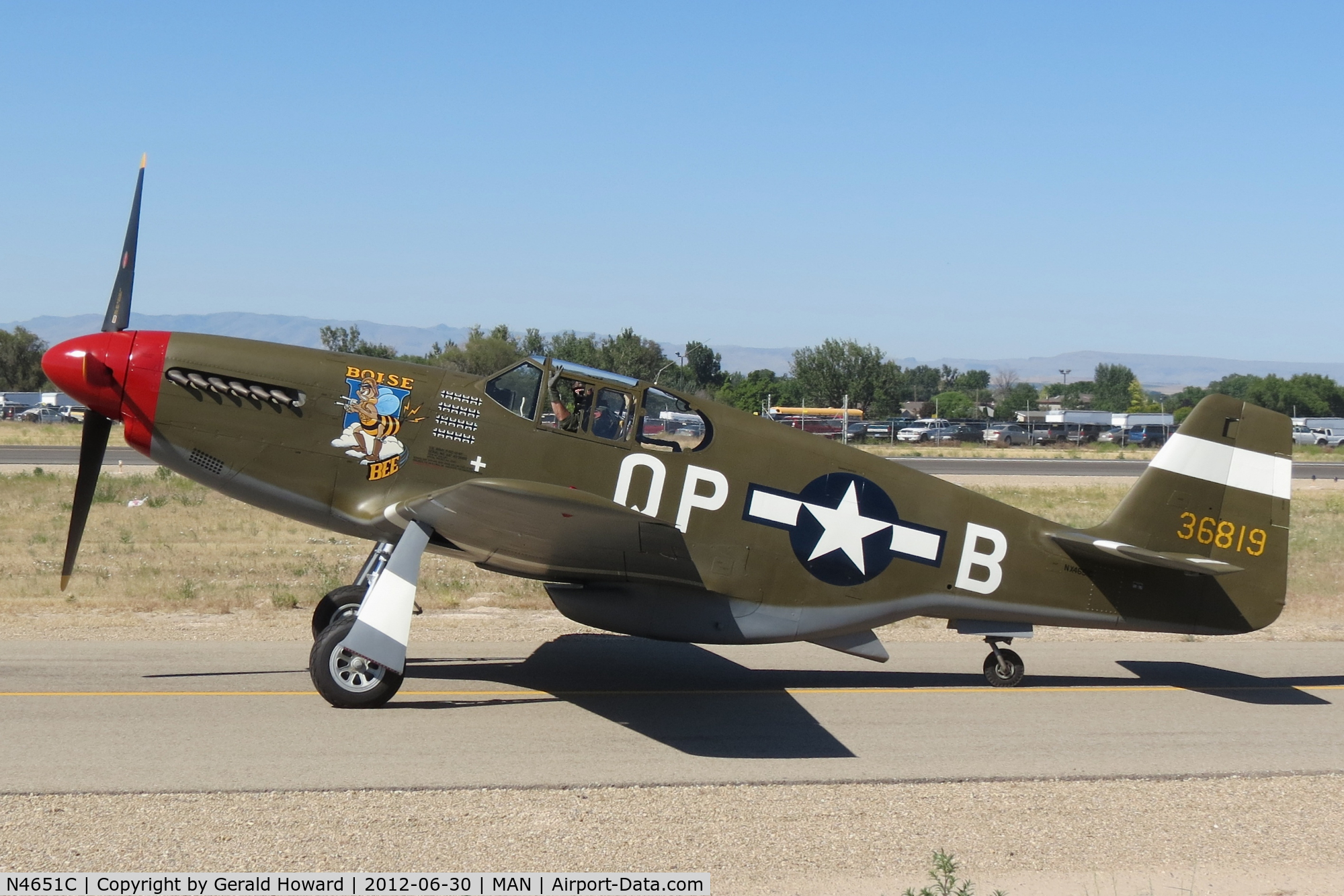 N4651C, 1943 North American P-51C-10 Mustang C/N 104-26688, Taxing to RWY 29.