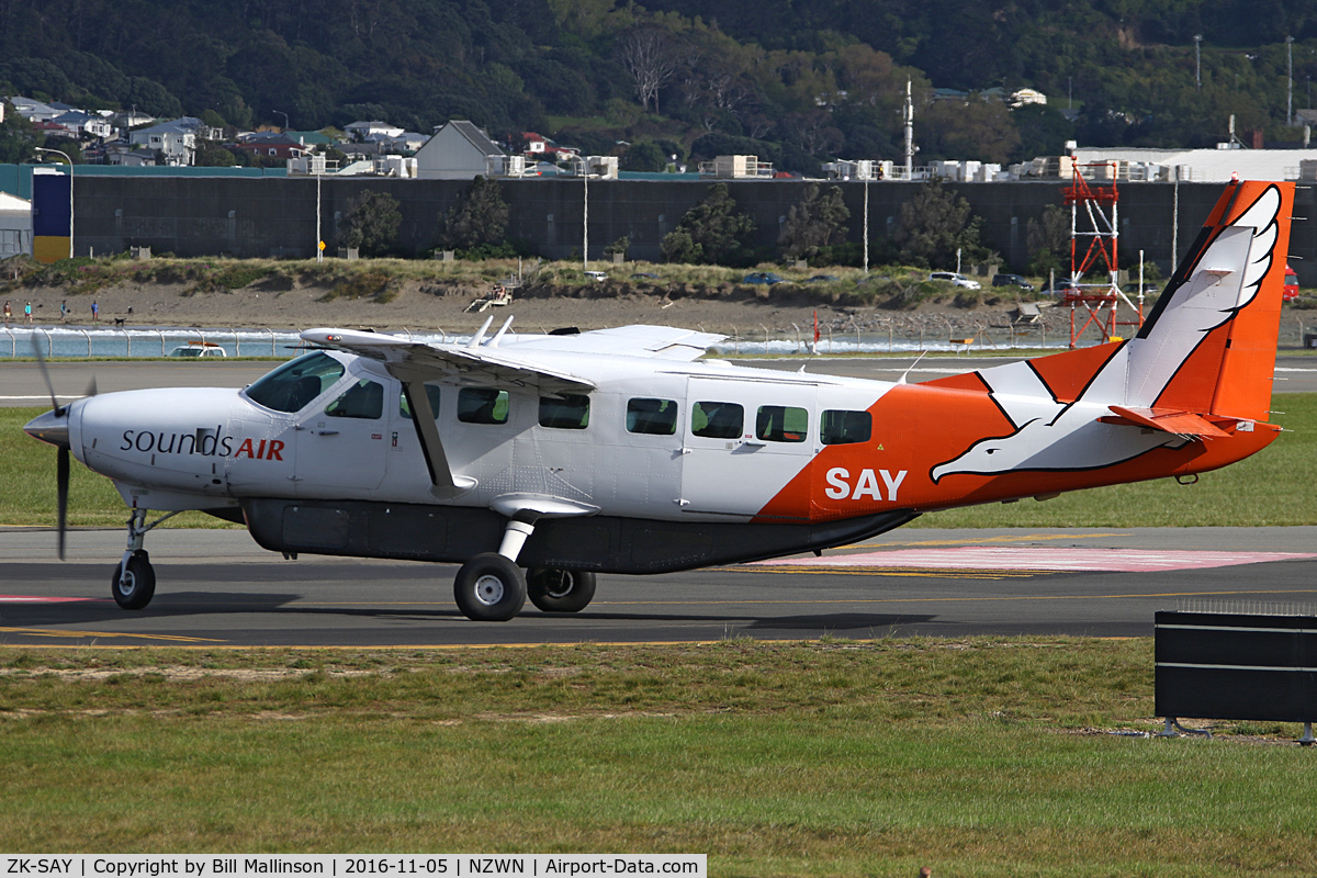ZK-SAY, 2000 Cessna 208B Grand Caravan C/N 208B-0861, APPROACH TO 34.
.
.
.
1244