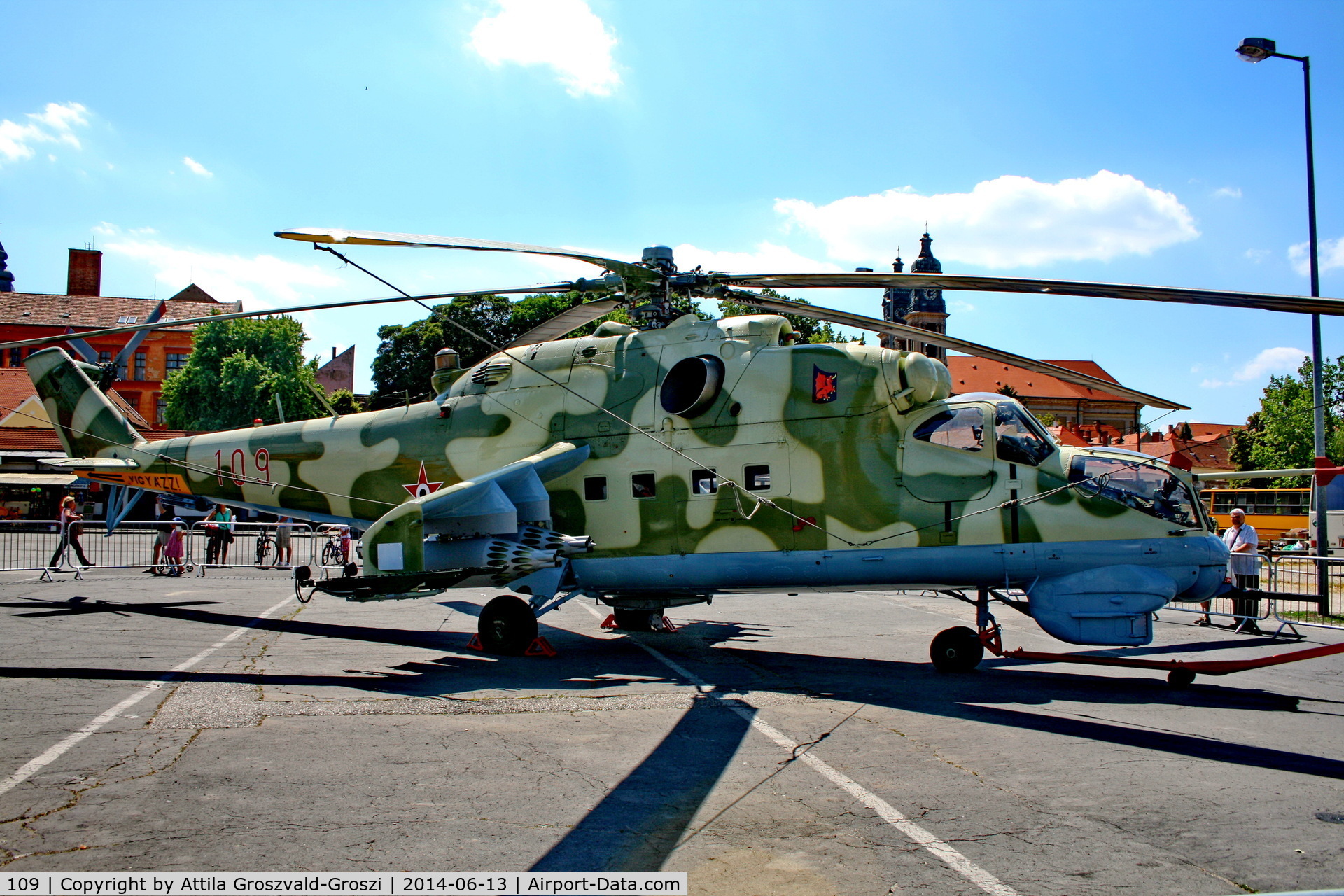 109, 1980 Mil Mi-24D Hind D C/N K20109, Pápa, Hungary. A ceremony on the occasion of the city on display in Pápa