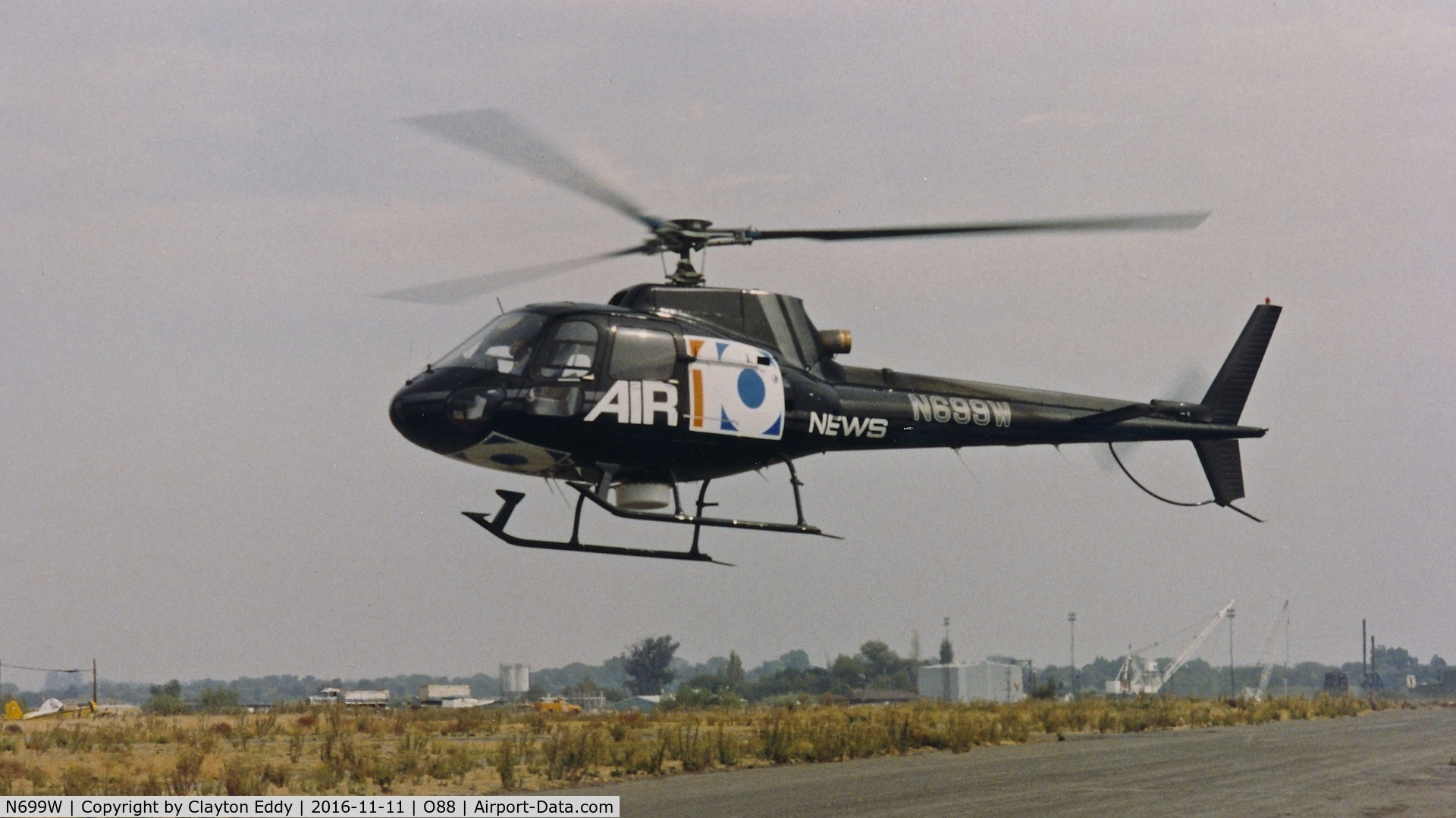 N699W, Eurocopter AS-350B Ecureuil Ecureuil C/N 2, Old Rio Vista Airport in California.