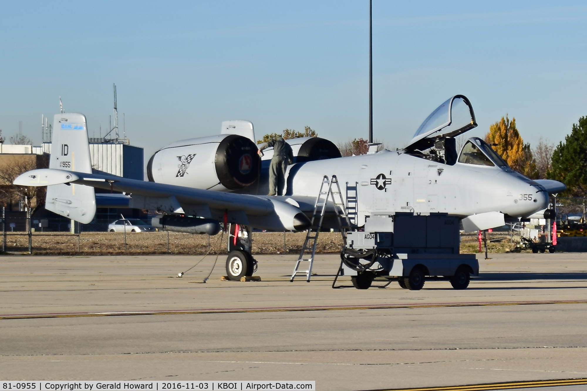 81-0955, 1981 Fairchild Republic A-10C Thunderbolt II C/N A10-0650, Parked on Guard ramp in the morning sun. Was not deployed and is still pretty clean. 190th Fighter Sq., 124th Fighter Wing.