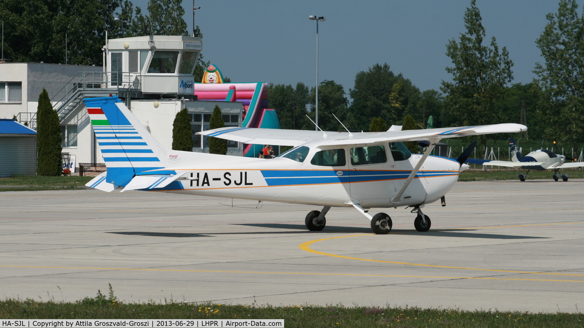 HA-SJL, 1975 Cessna 172M C/N 17265068, Györ-Pér Airport, Hungary