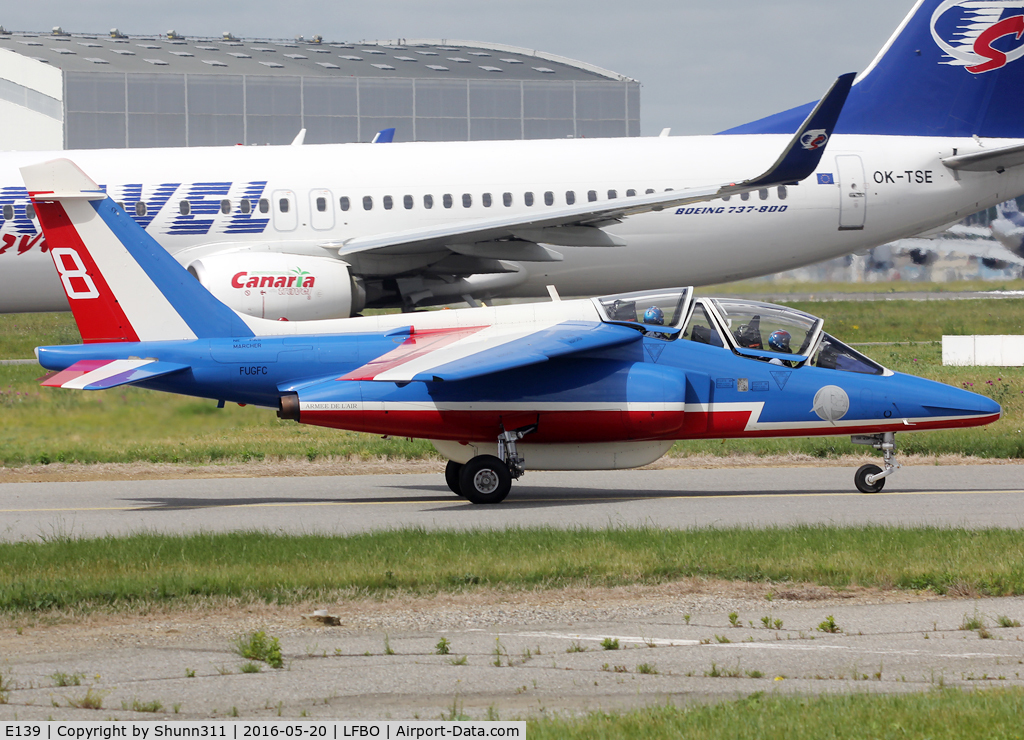 E139, Dassault-Dornier Alpha Jet E C/N E139, Taxiing to the General Aviation area...