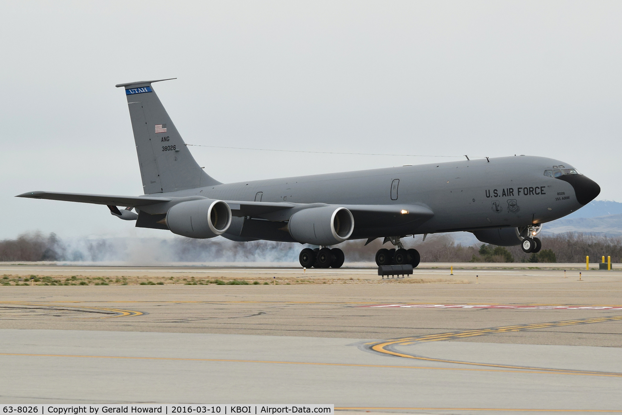 63-8026, 1963 Boeing KC-135R Stratotanker C/N 18643/T0682, Utah ANG doing touch and goes on RWY 10R.