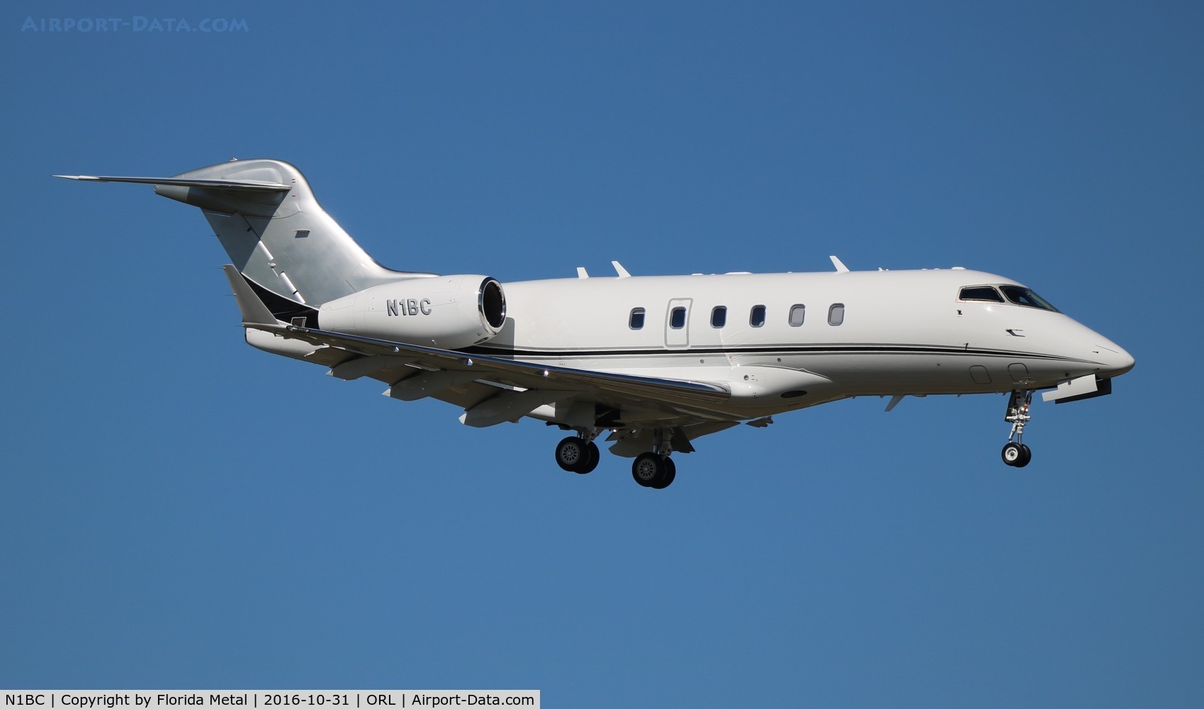 N1BC, 2011 Bombardier Challenger 300 (BD-100-1A10) C/N 20335, Challenger 300