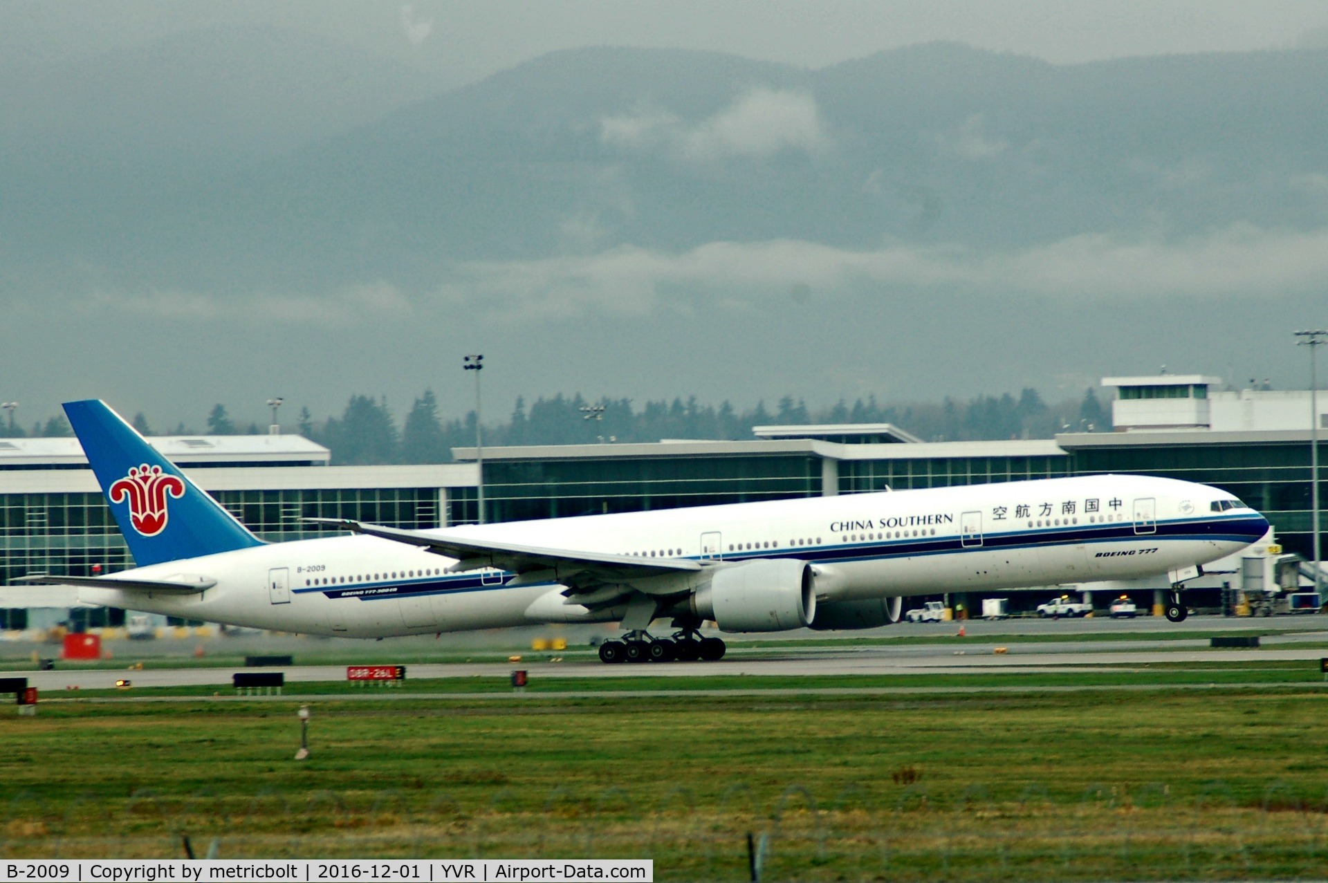 B-2009, 2014 Boeing 777-31B/ER C/N 43223, On its way to Guangzhou