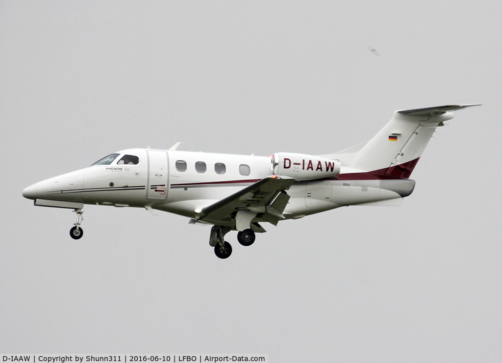 D-IAAW, 2011 Embraer EMB-500 Phenom 100 C/N 50000245, Landing rwy 32R
