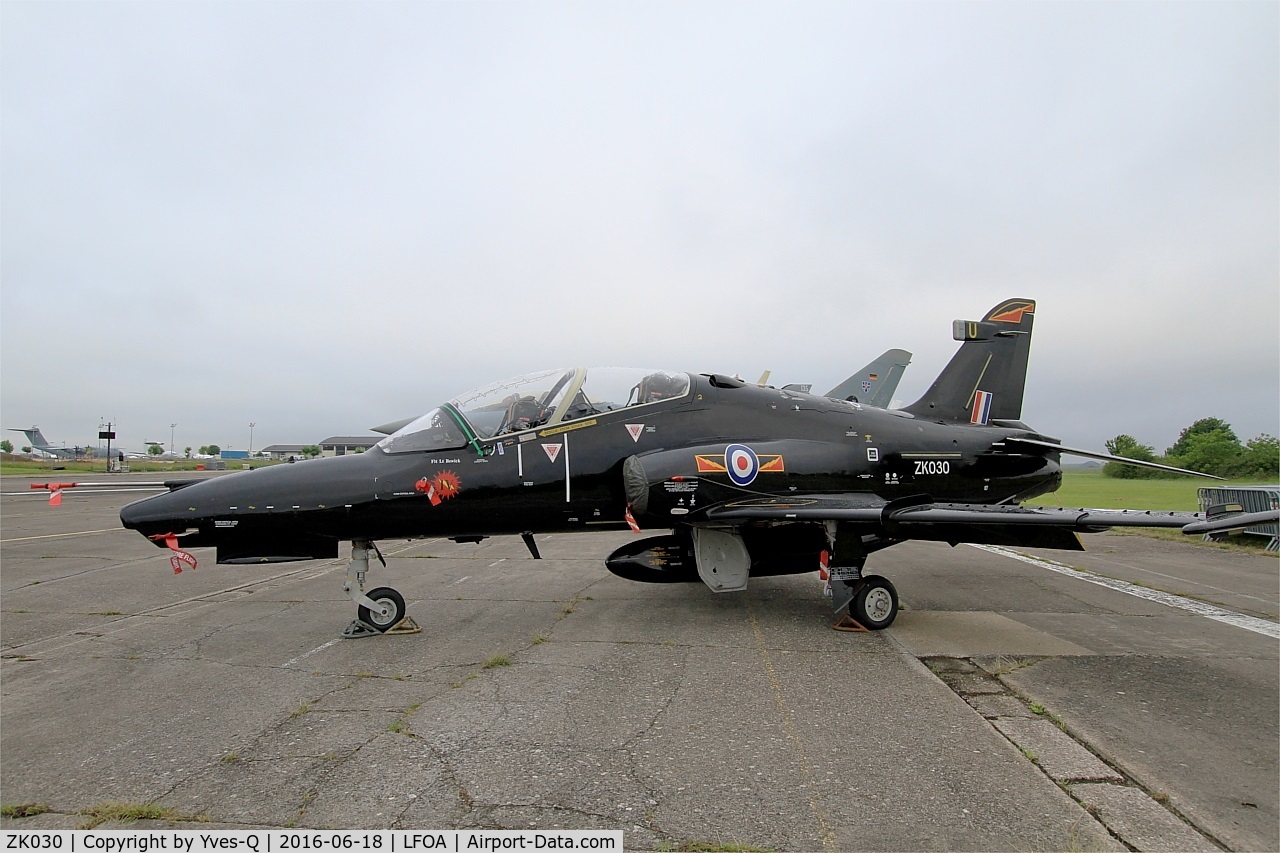 ZK030, 2010 British Aerospace Hawk T2 C/N RT021/1259, Royal Air Force British Aerospace Hawk T.2, Static display, Avord Air Base 702 (LFOA) Open day 2016