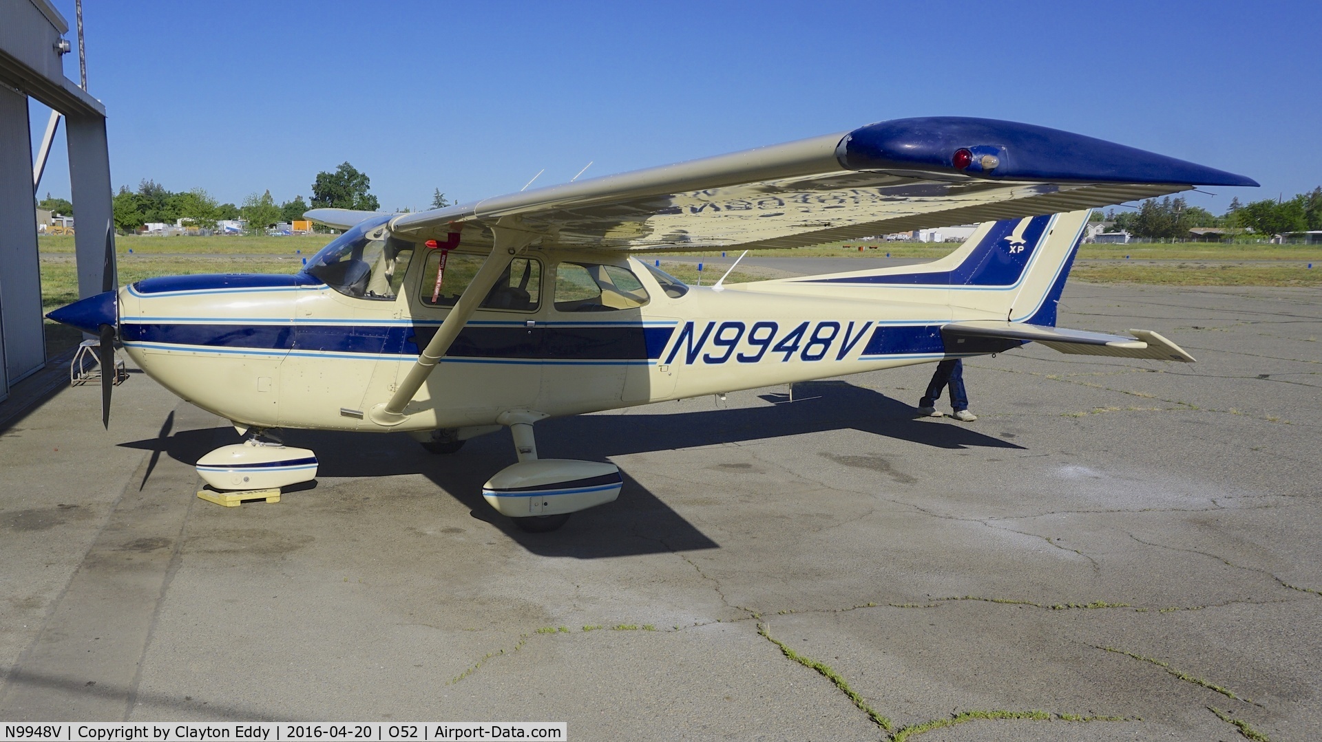 N9948V, 1977 Cessna R172K Hawk XP C/N R1722356, Sutter County Airport 2016