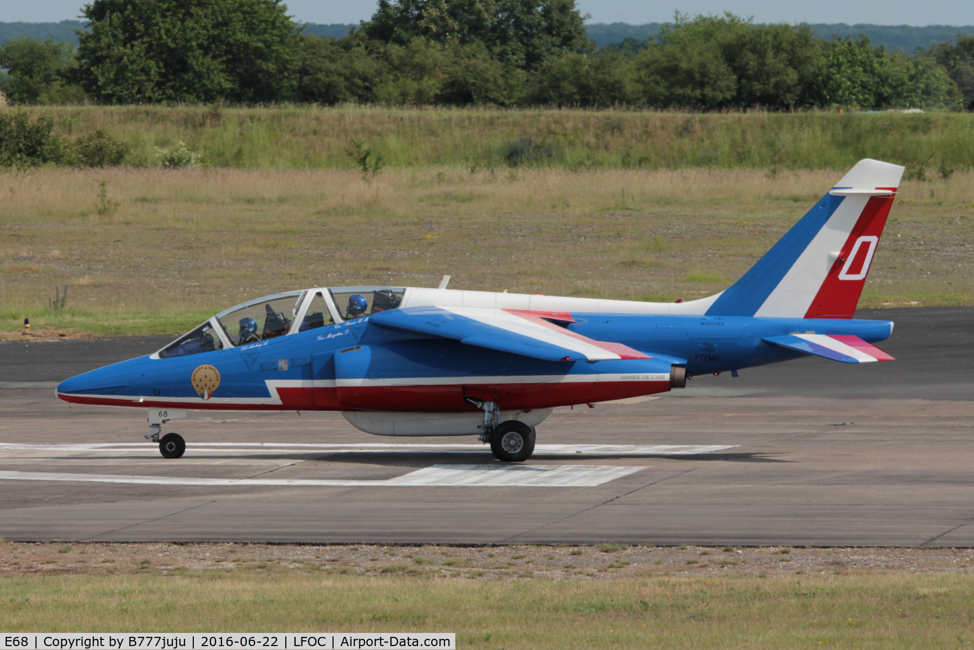 E68, Dassault-Dornier Alpha jet E C/N E68, at chateaudun whit new code F-TEMO