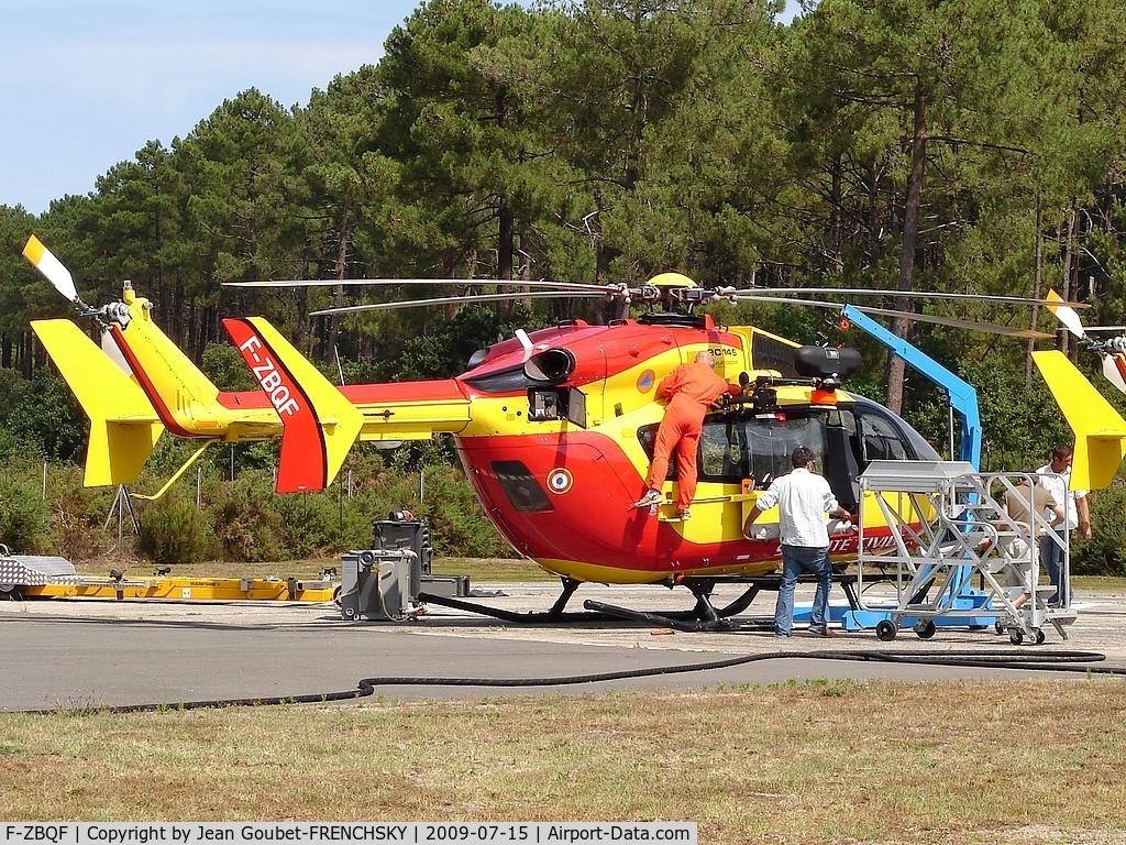 F-ZBQF, 2004 Eurocopter-Kawasaki EC-145 (BK-117C-2) C/N 9064, DRAGON 33 (summer 2009 Lacanau océan)