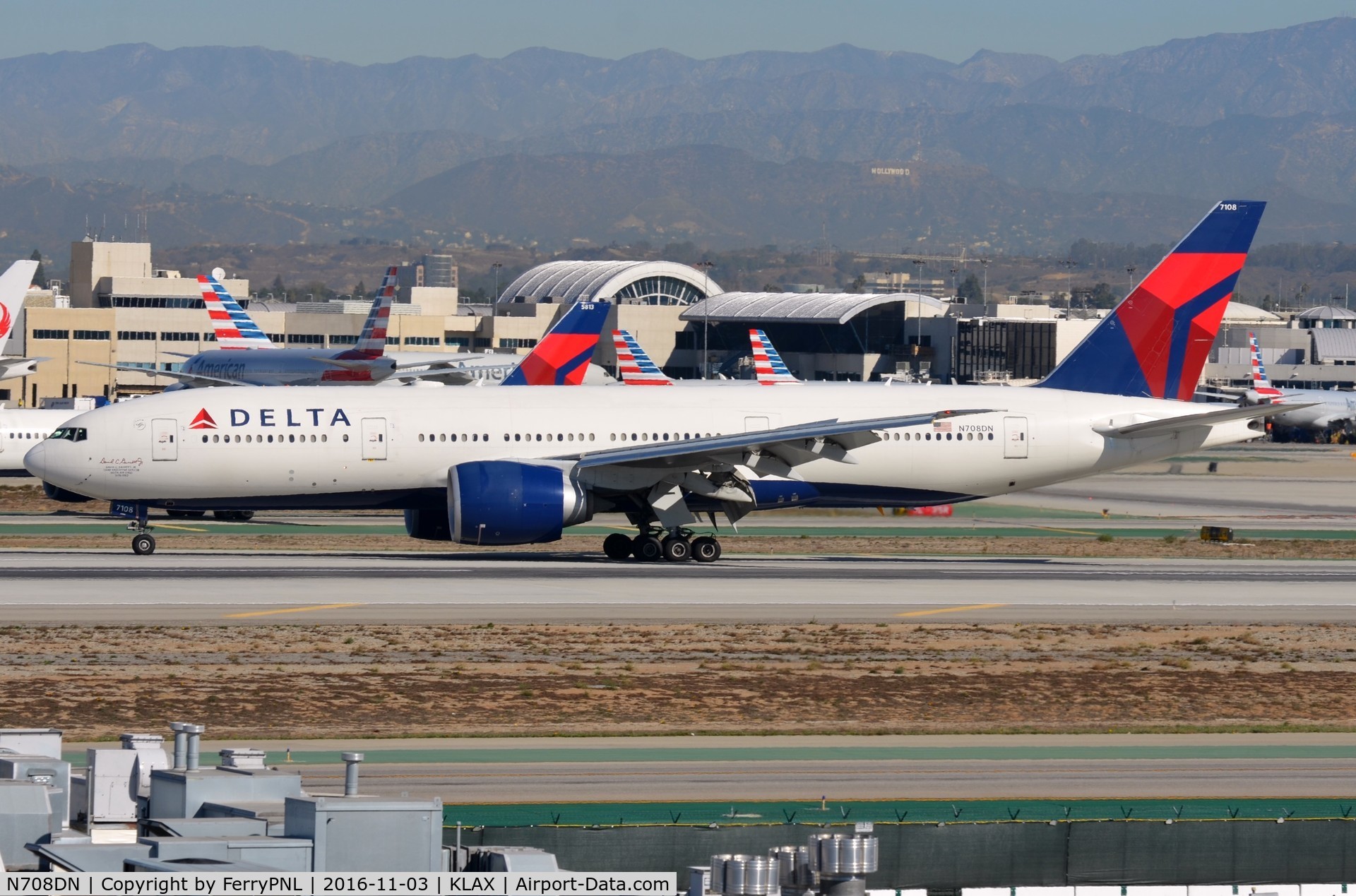 N708DN, 2009 Boeing 777-232/LR C/N 39254, Delta B772 arrived in LAX.